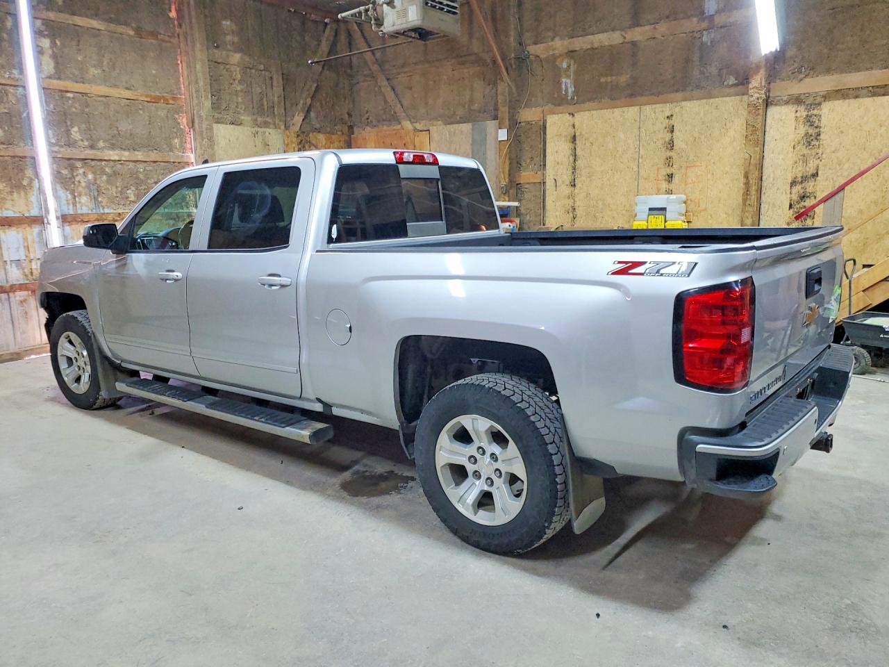 2018 Chevrolet Silverado K1500 Lt Silver vin: 3GCUKREC2JG523942
