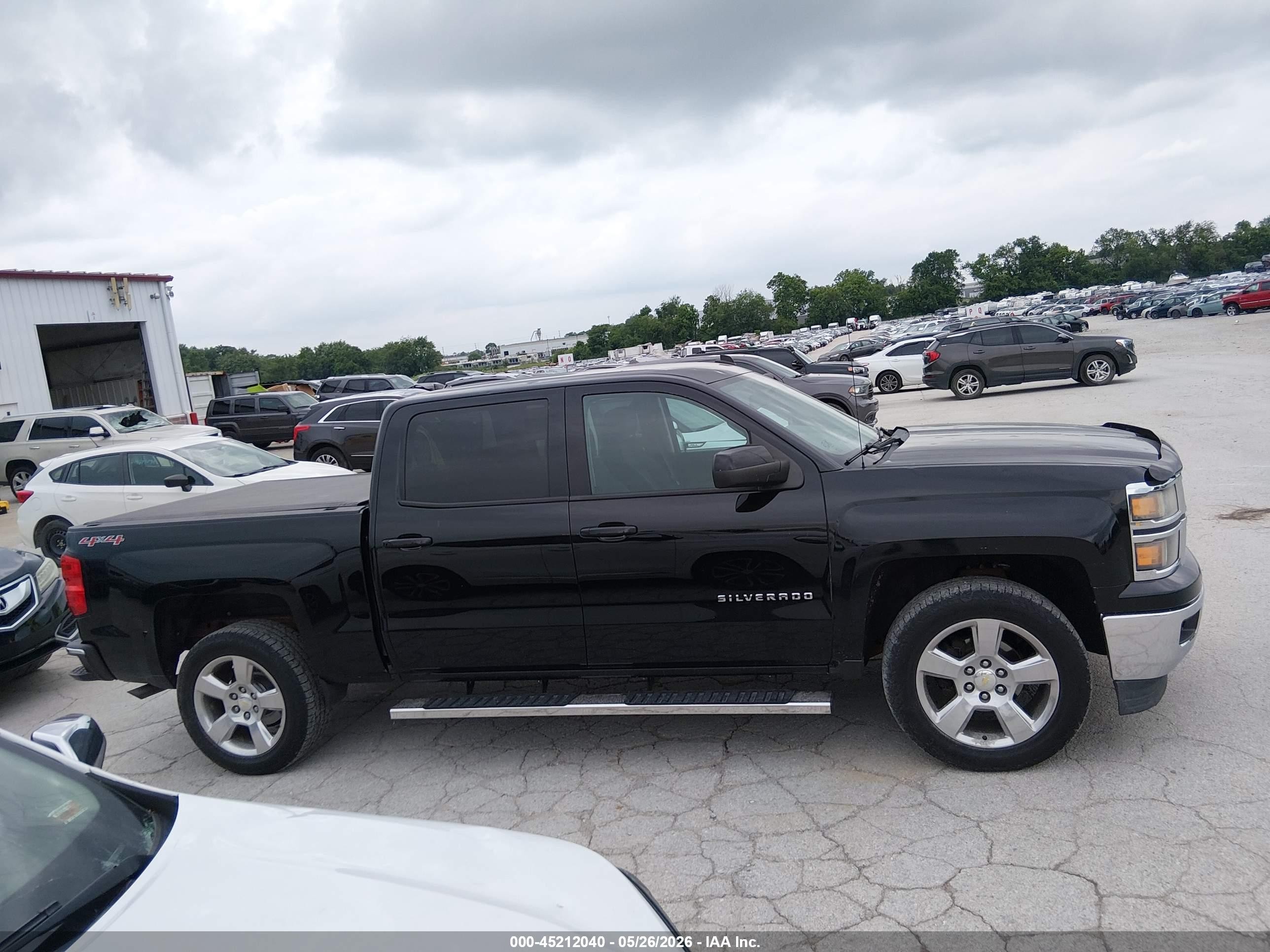 2014 Chevrolet Silverado 1500 1lt Black vin: 3GCUKREC3EG264920