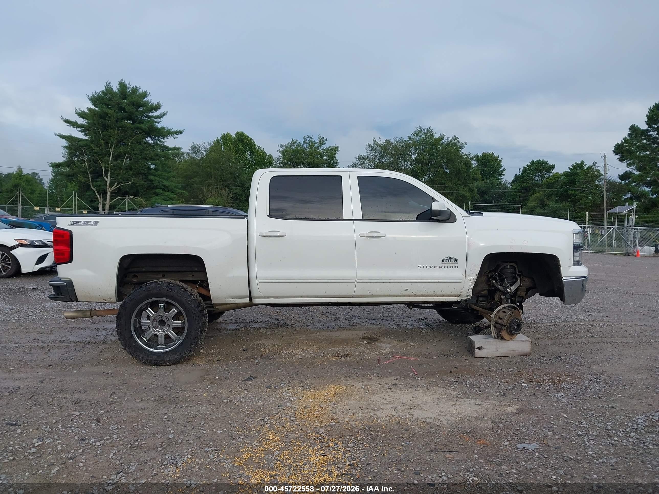 2015 Chevrolet Silverado 1500 Lt White vin: 3GCUKREC3FG444139