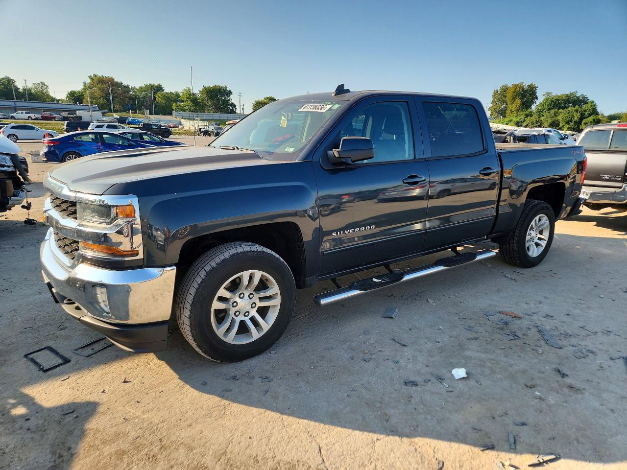 2018 Chevrolet Silverado K1500 Lt Серый vin: 3GCUKREC3JG295157