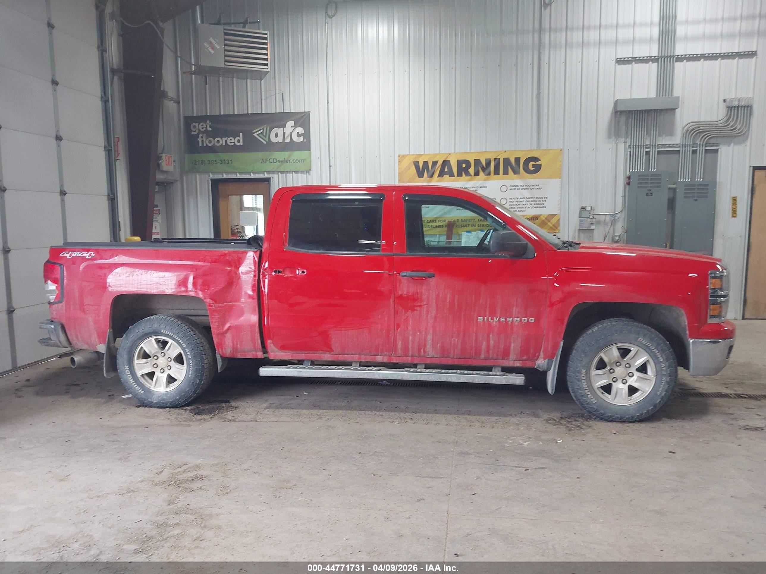 2014 Chevrolet Silverado 1500 1lt Red vin: 3GCUKREC4EG148089