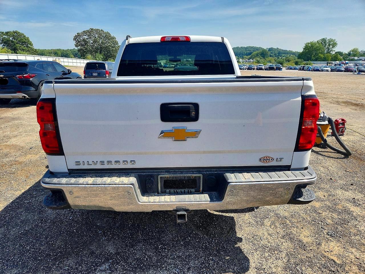 2014 Chevrolet Silverado K1500 Lt White vin: 3GCUKREC4EG385939