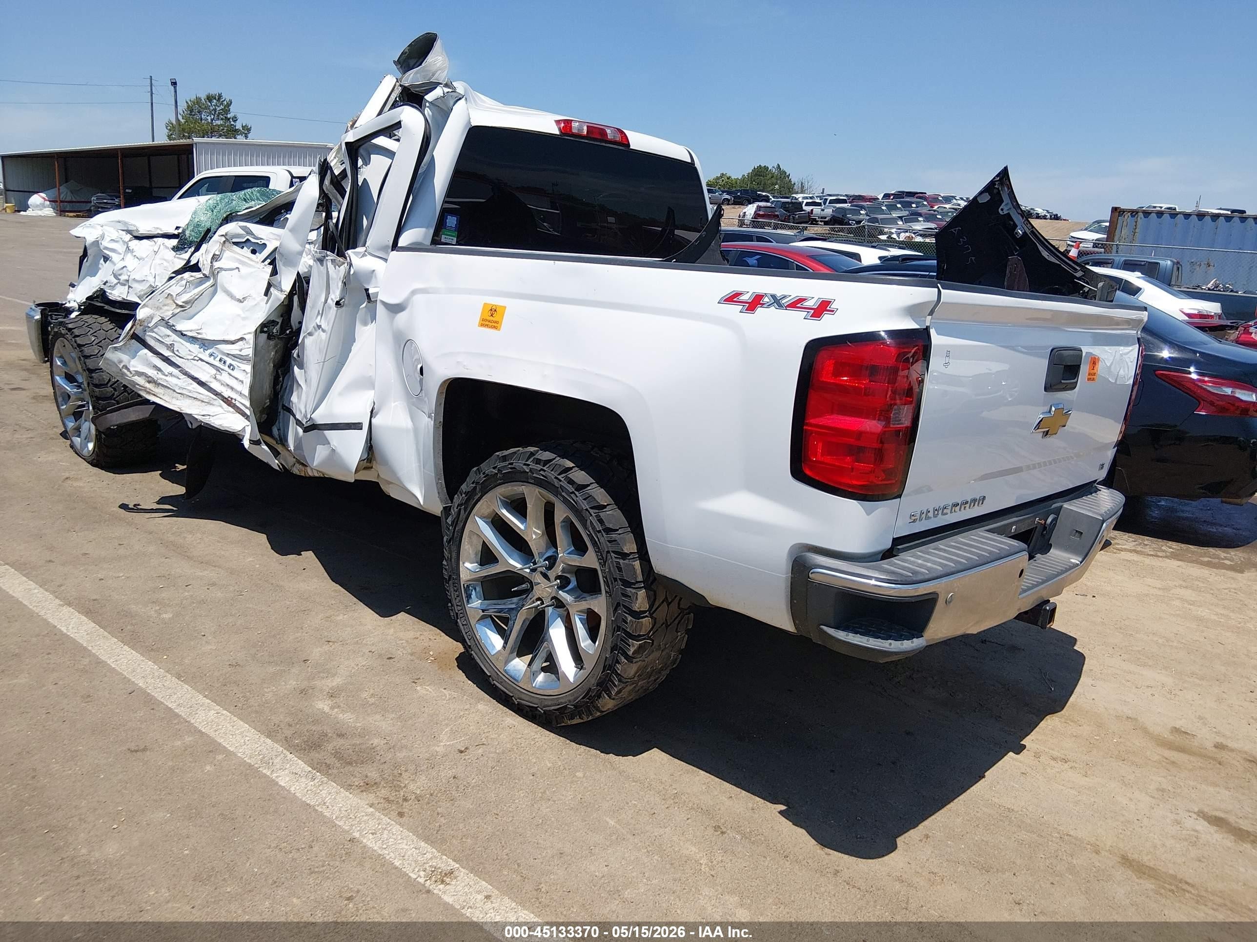 2015 Chevrolet Silverado 1500 1lt Белый vin: 3GCUKREC4FG209054