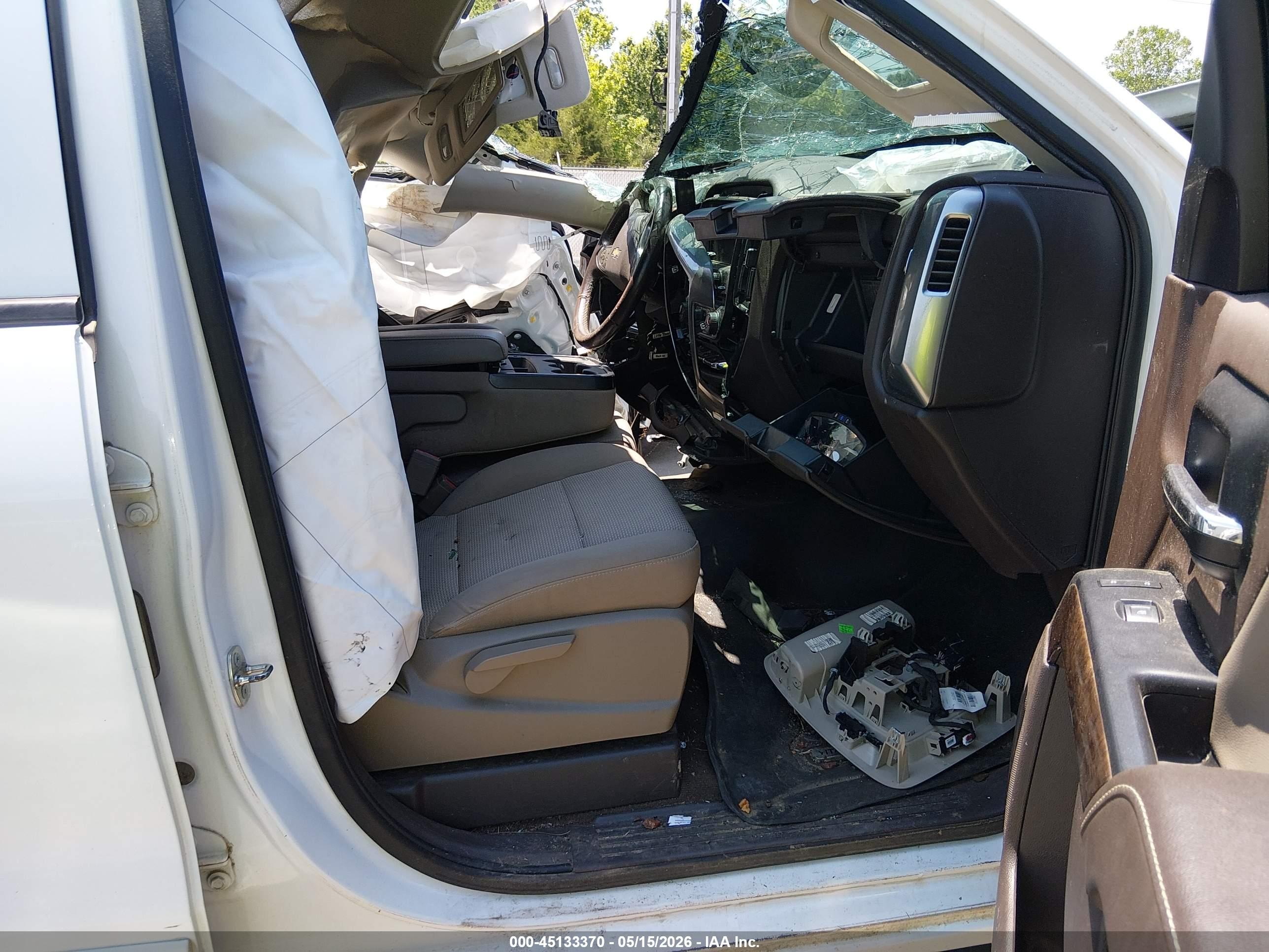 2015 Chevrolet Silverado 1500 1lt Белый vin: 3GCUKREC4FG209054