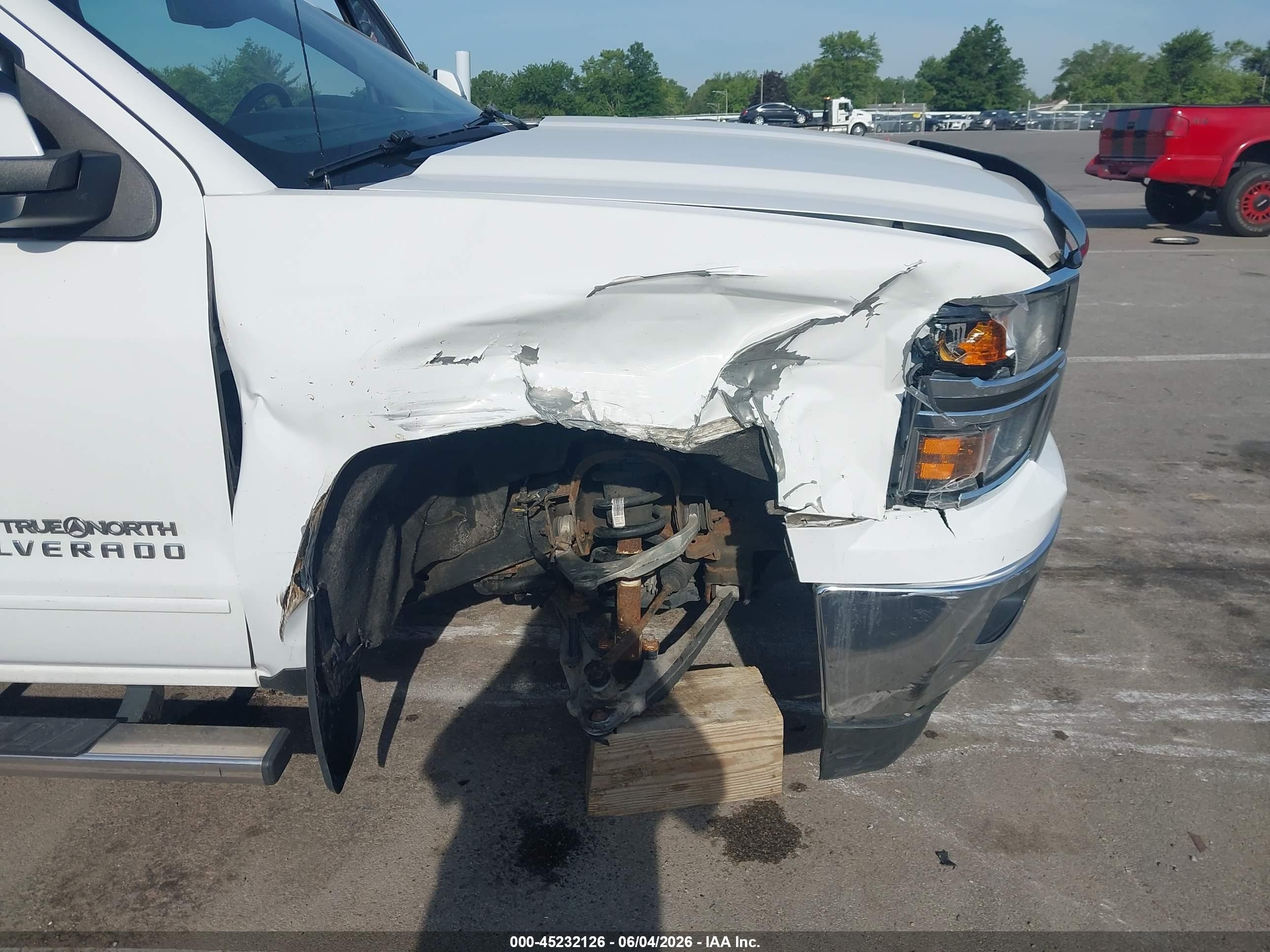 2015 Chevrolet Silverado 1500 1lt/2lt White vin: 3GCUKREC4FG480356