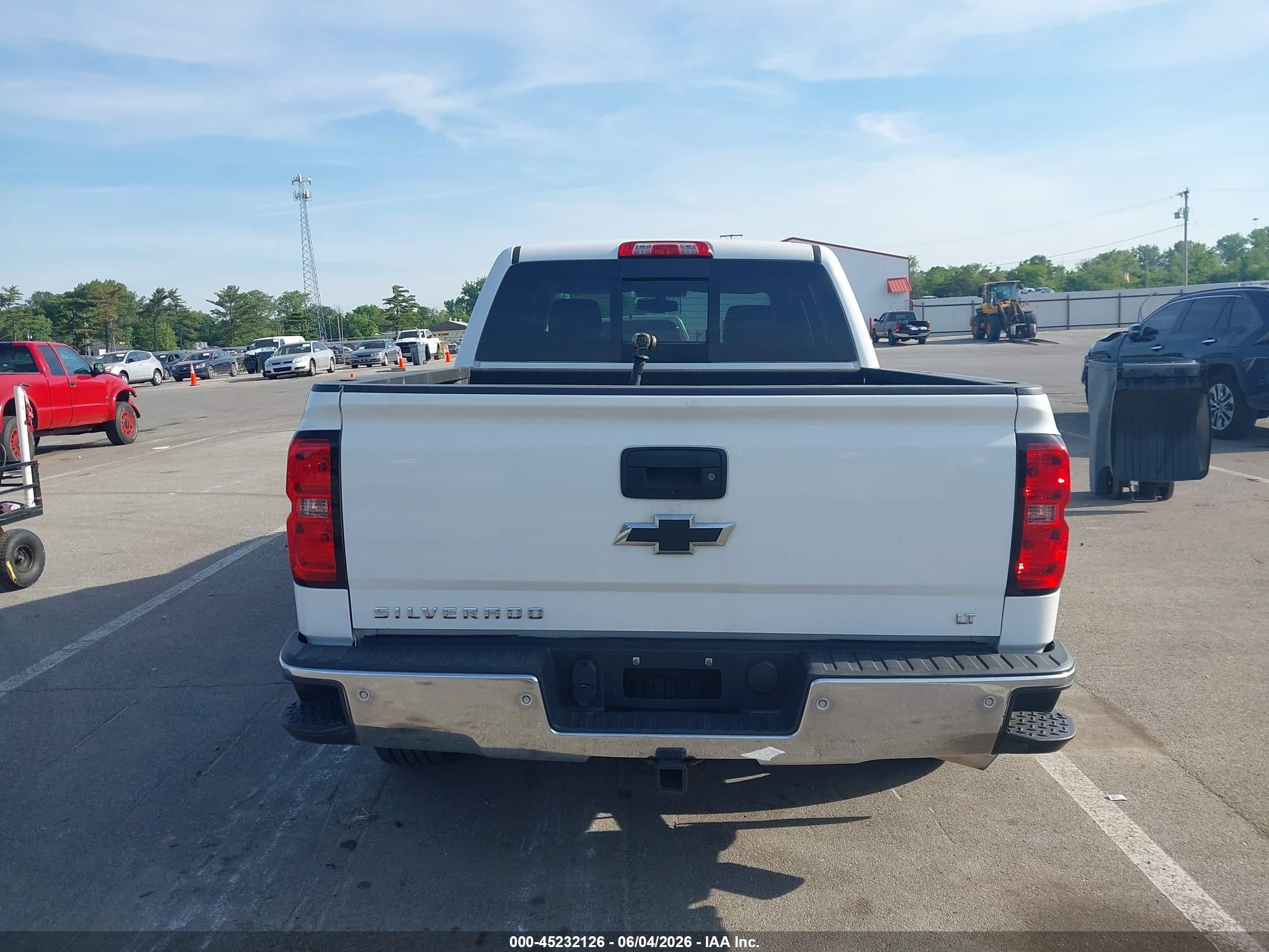 2015 Chevrolet Silverado 1500 1lt/2lt White vin: 3GCUKREC4FG480356