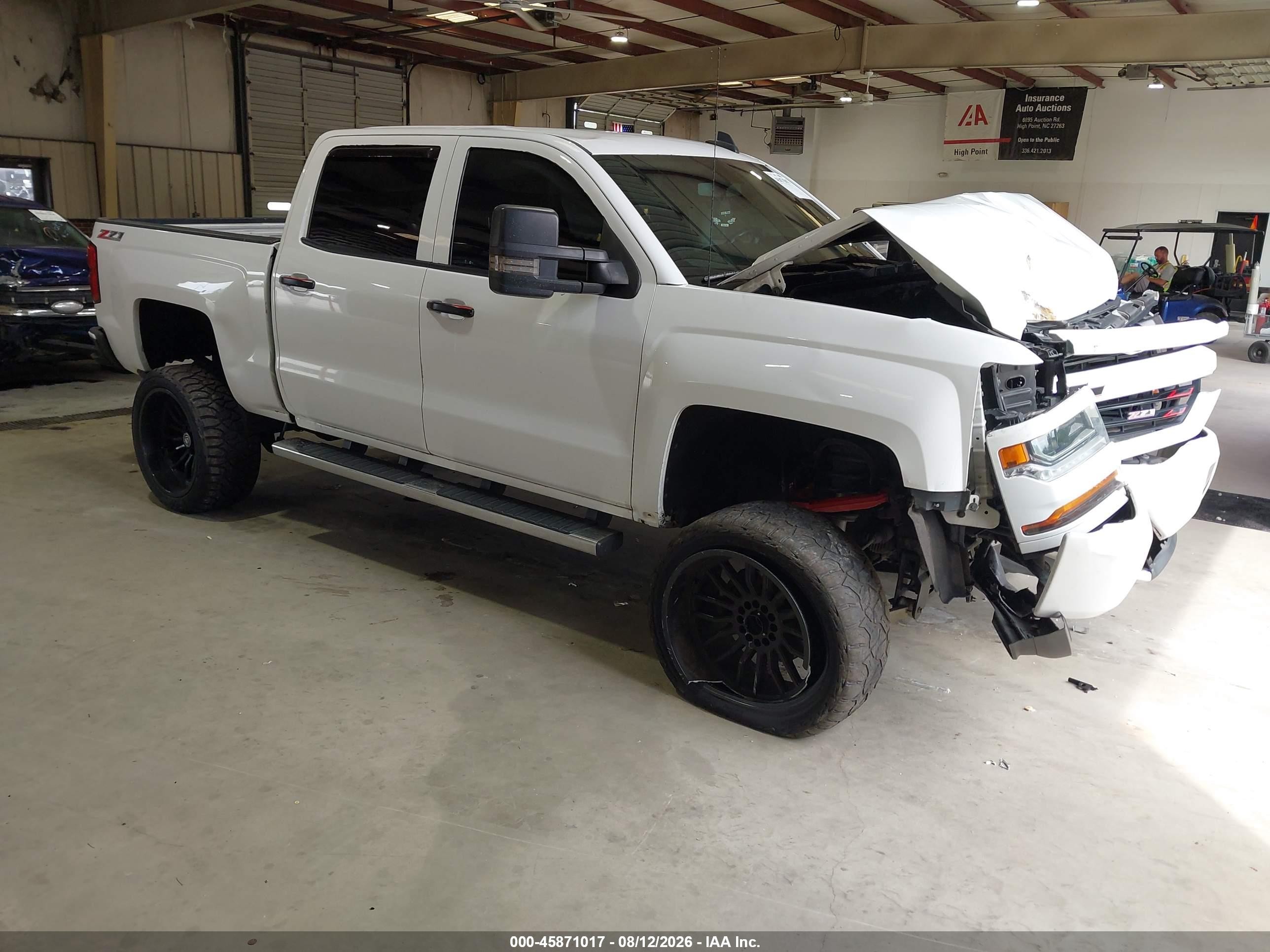 2017 Chevrolet Silverado 1500 Lt White vin: 3GCUKREC4HG218811