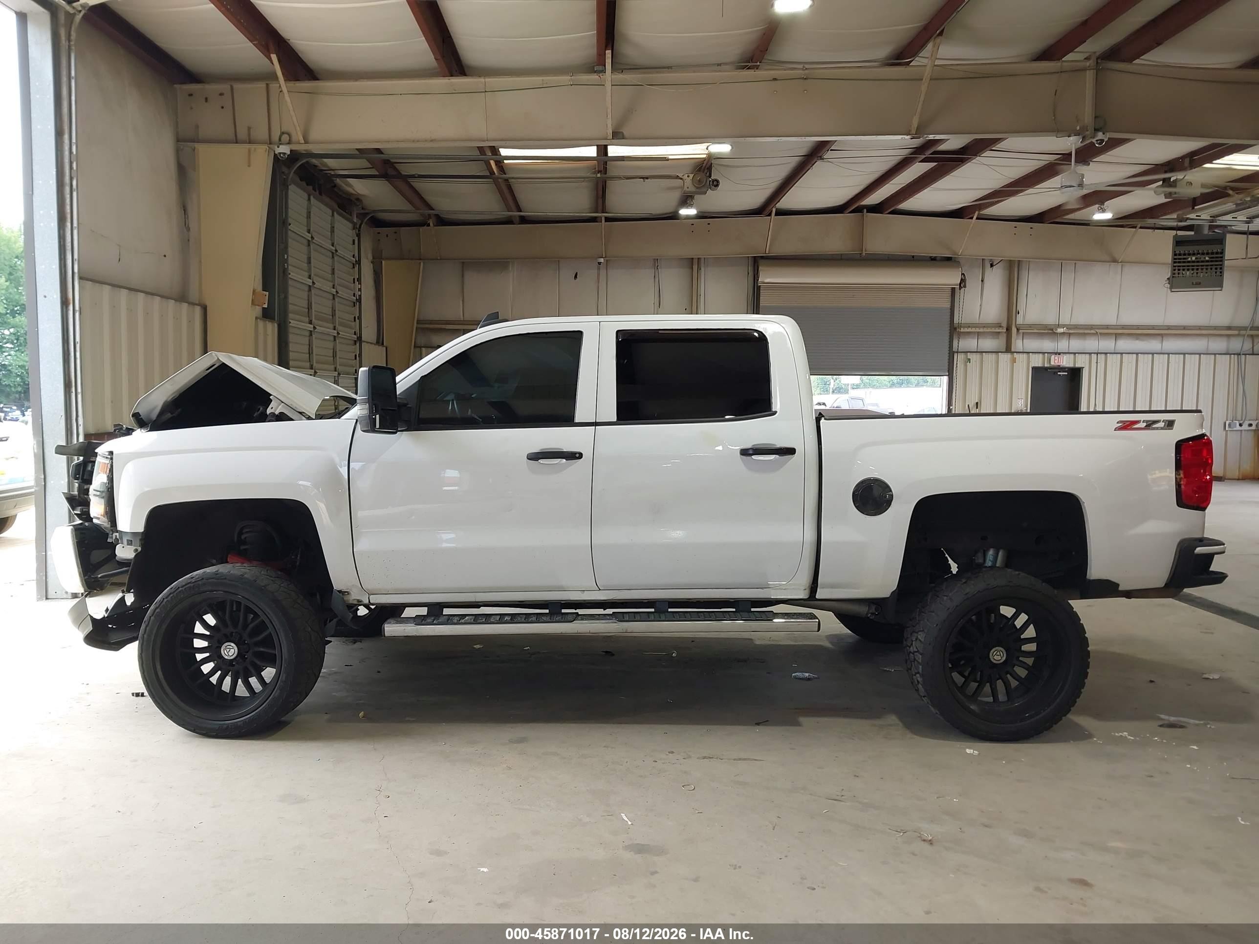 2017 Chevrolet Silverado 1500 Lt White vin: 3GCUKREC4HG218811