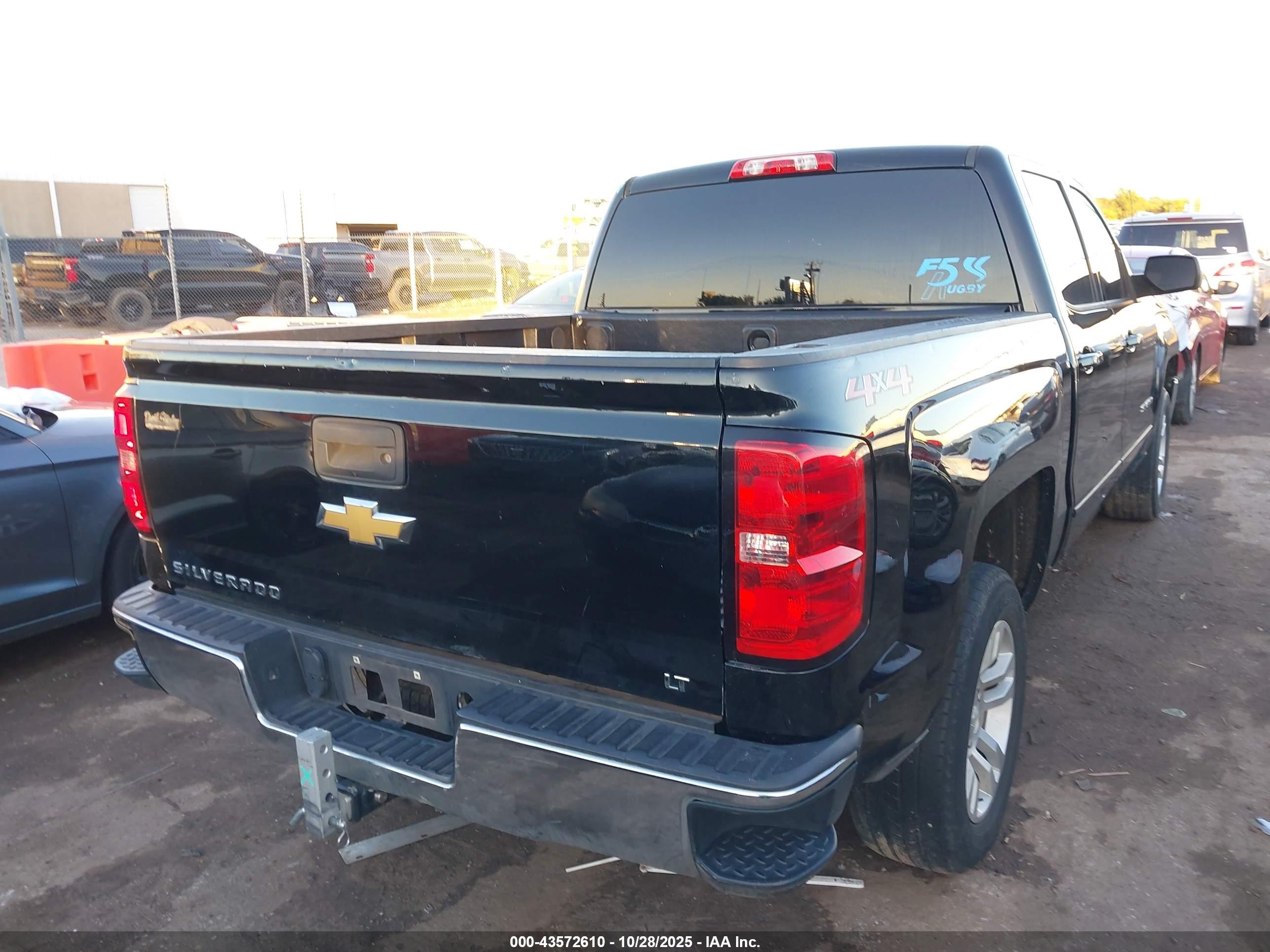 2018 Chevrolet Silverado 1500 1lt Черный vin: 3GCUKREC4JG139032