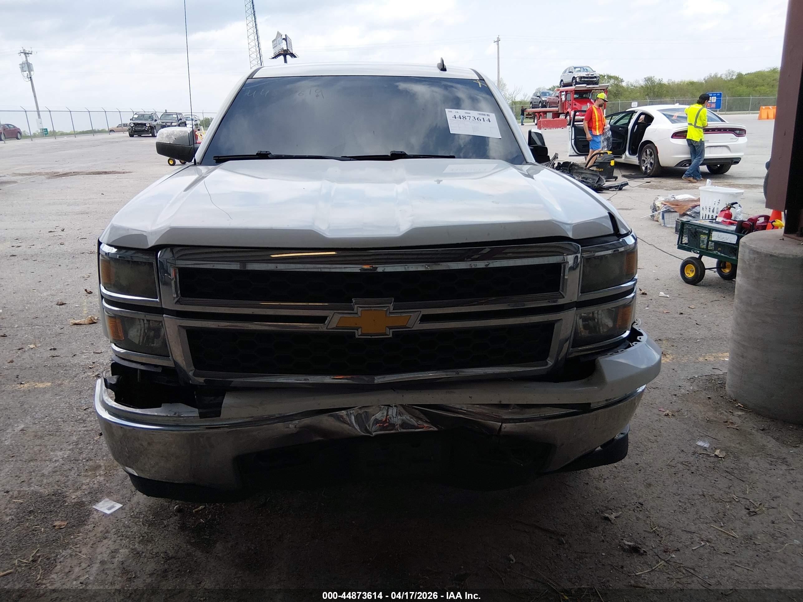 2014 Chevrolet Silverado 1500 1lt White vin: 3GCUKREC5EG150952