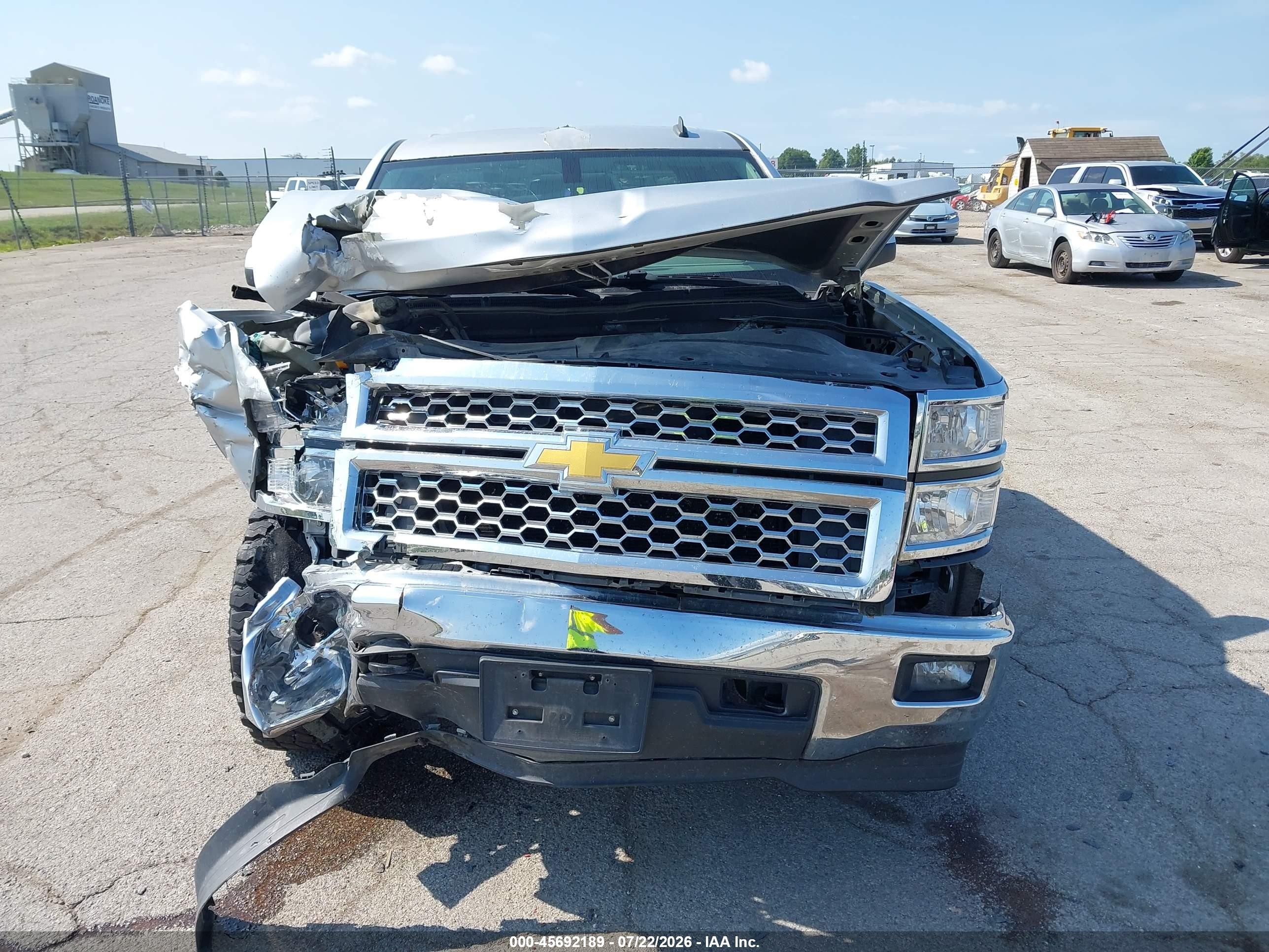 2014 Chevrolet Silverado 1500 Lt Серебряный vin: 3GCUKREC5EG432542