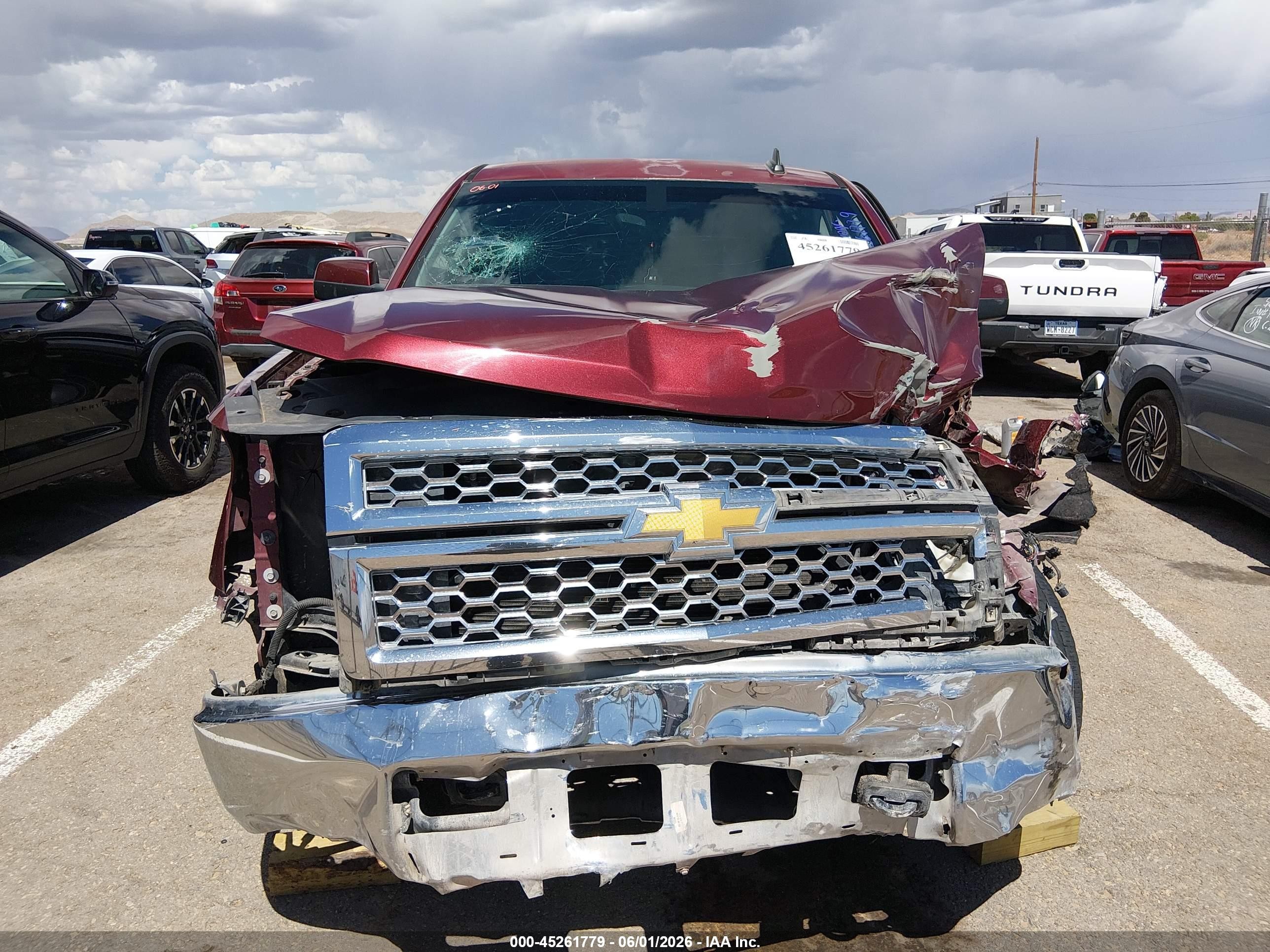 2015 Chevrolet Silverado 1500 1lt Maroon vin: 3GCUKREC5FG102028