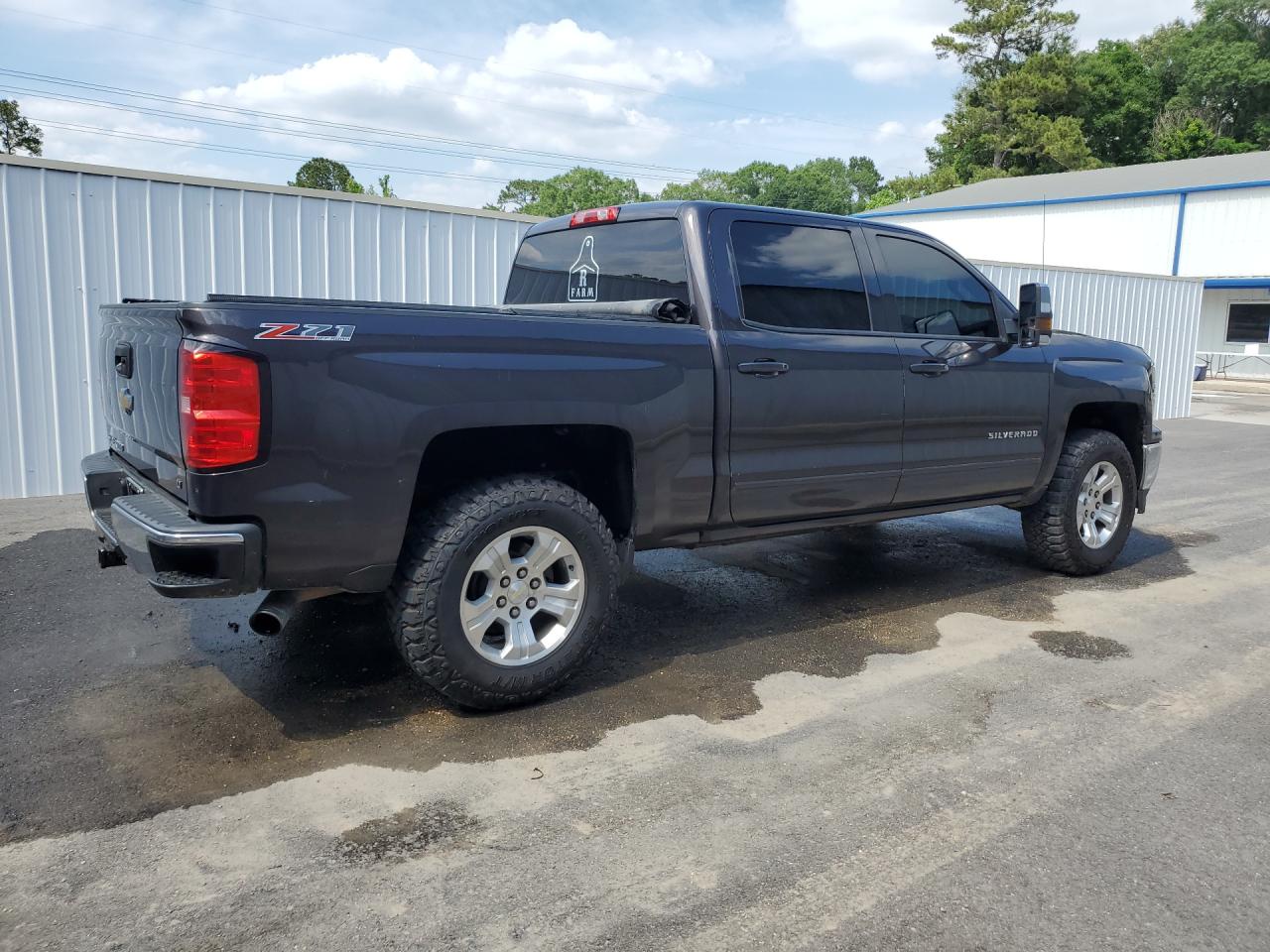 2015 Chevrolet Silverado K1500 Lt Silver vin: 3GCUKREC5FG203182 Damage: Right Bed Side, Dent(S) W/ Paint Dmg, 1/8 To 1/2 Inch