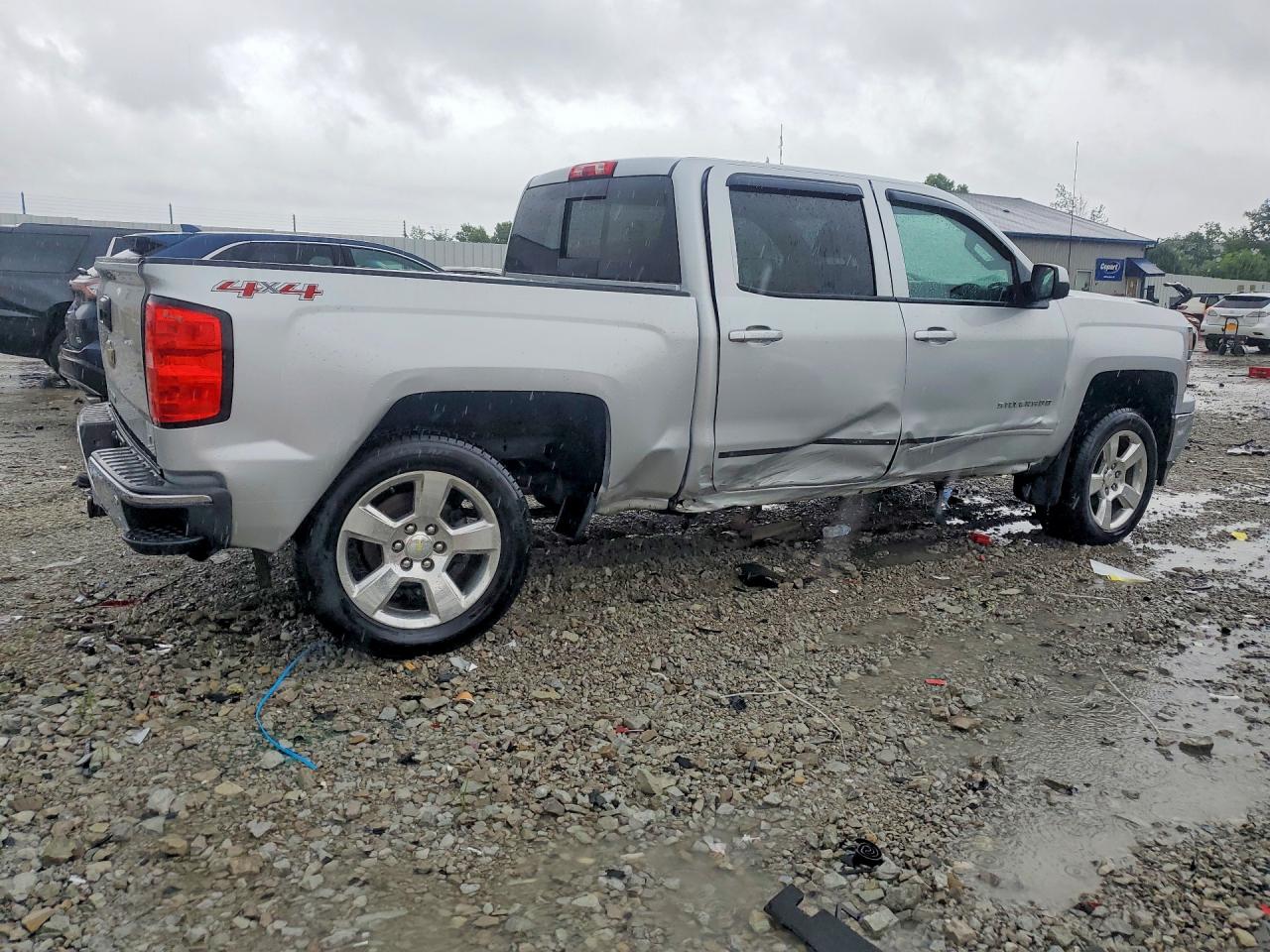 2015 Chevrolet Silverado C1500 Classic Silver vin: 3GCUKREC5FG237655
