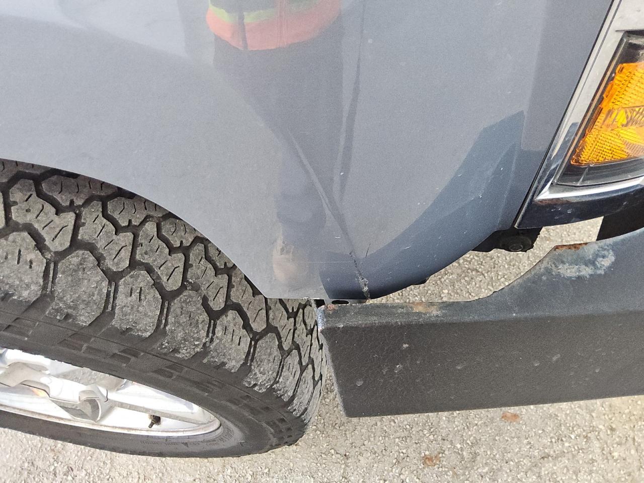 2015 Chevrolet Silverado K1500 Lt Blue vin: 3GCUKREC5FG522100 Damage: Right Front Fender, Heavy Scratch, 3 To 4 Inches