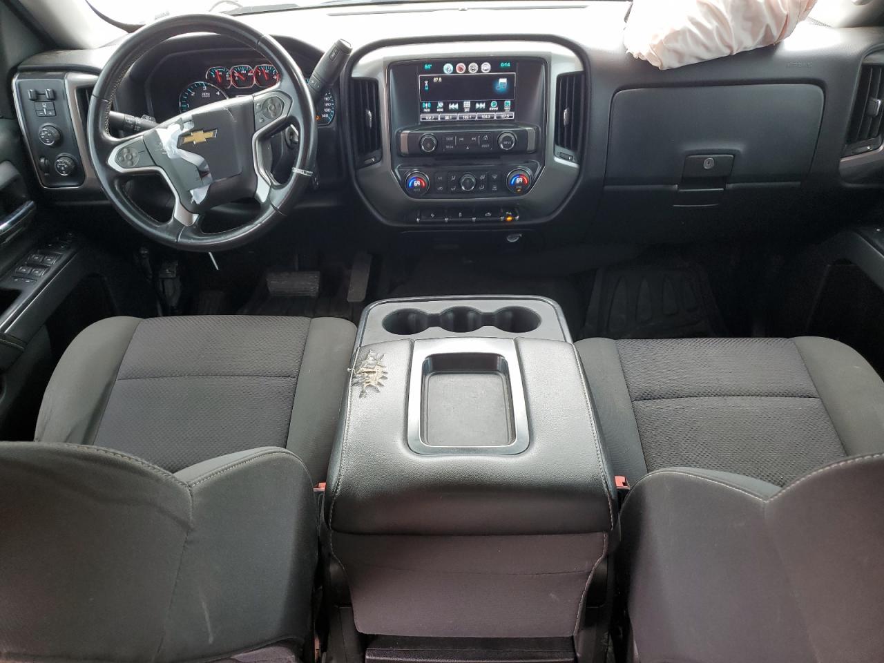 2016 Chevrolet Silverado K1500 Lt   Silver vin: 3GCUKREC5GG171657