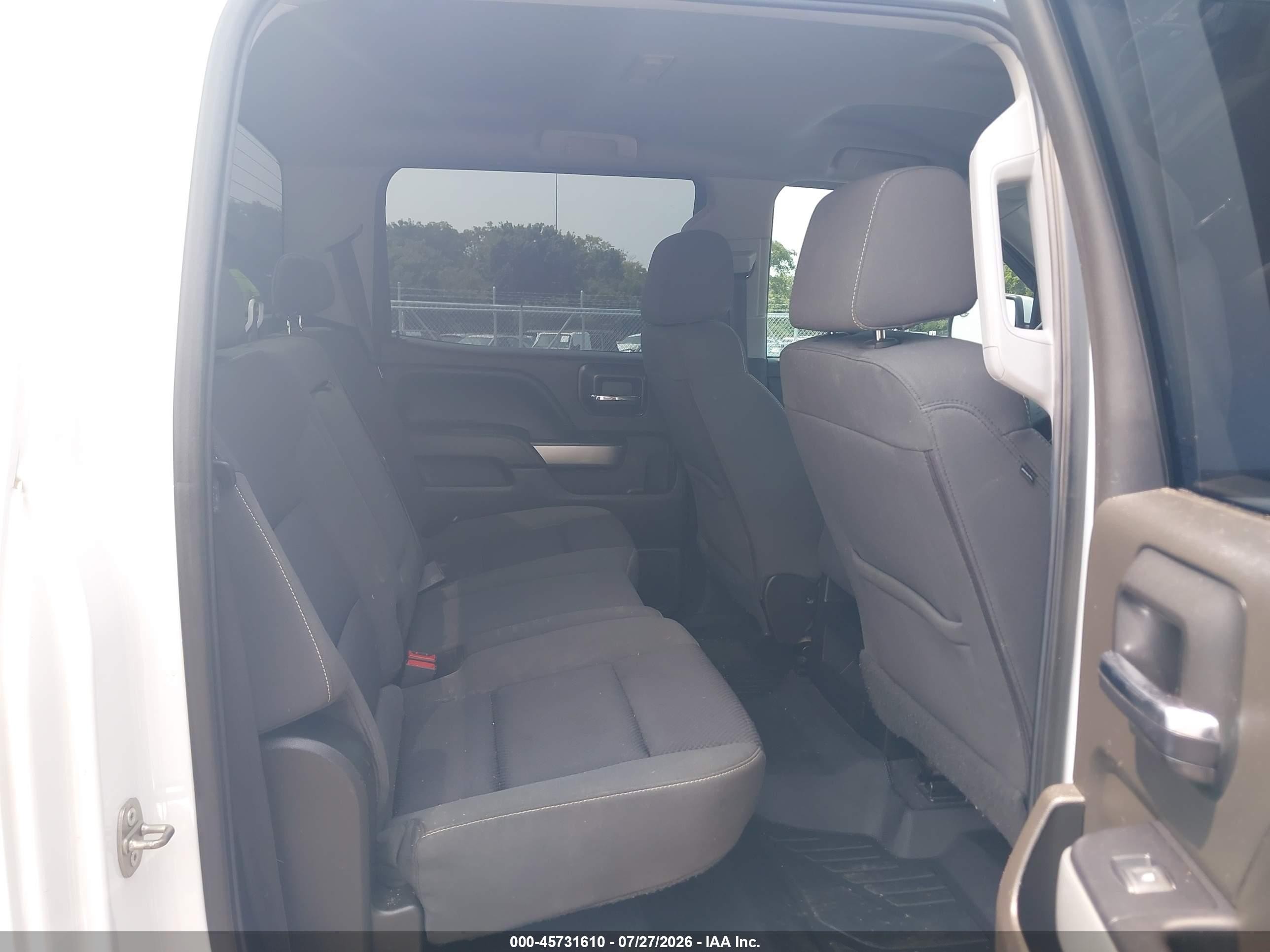 2018 Chevrolet Silverado 1500 2lt White vin: 3GCUKREC5JG563108