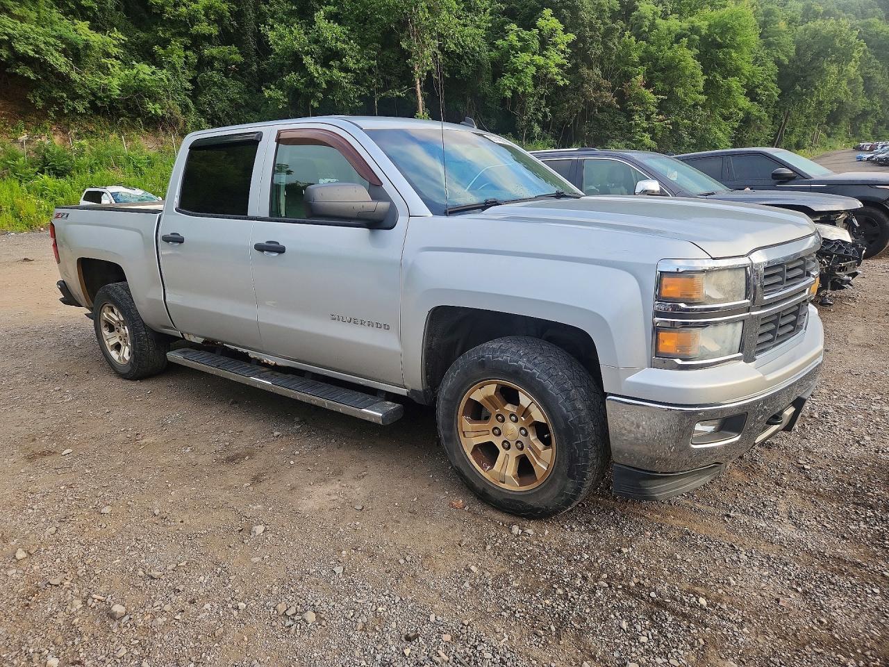 2014 Chevrolet Silverado K1500 Lt Серебряный vin: 3GCUKREC6EG251269