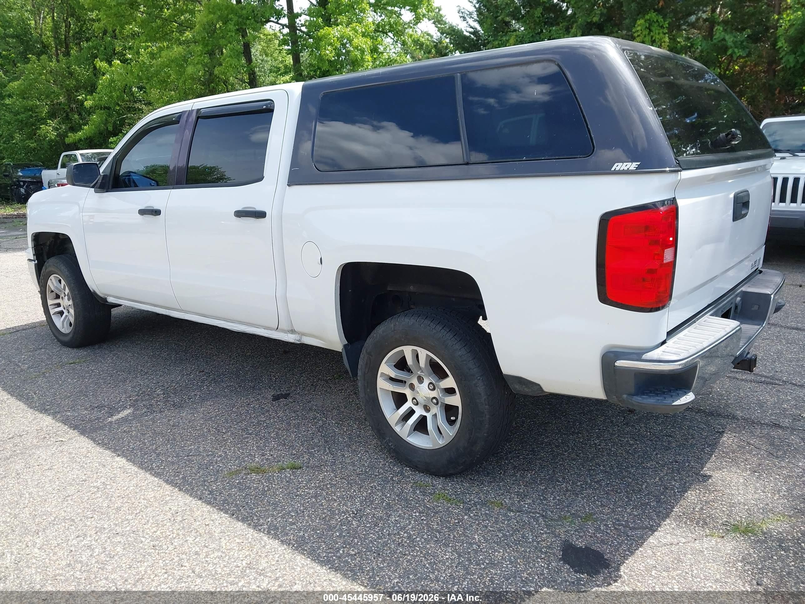 2014 Chevrolet Silverado 1500 Lt White vin: 3GCUKREC6EG291657
