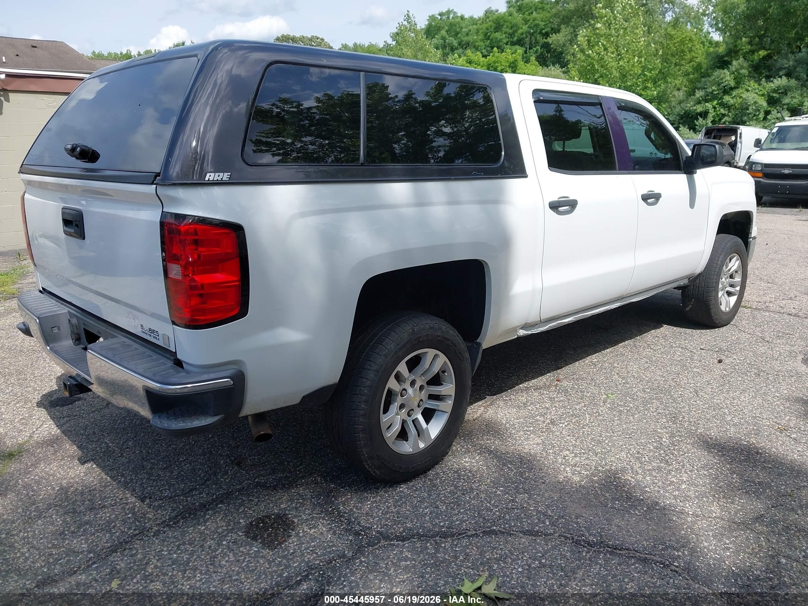 2014 Chevrolet Silverado 1500 Lt White vin: 3GCUKREC6EG291657