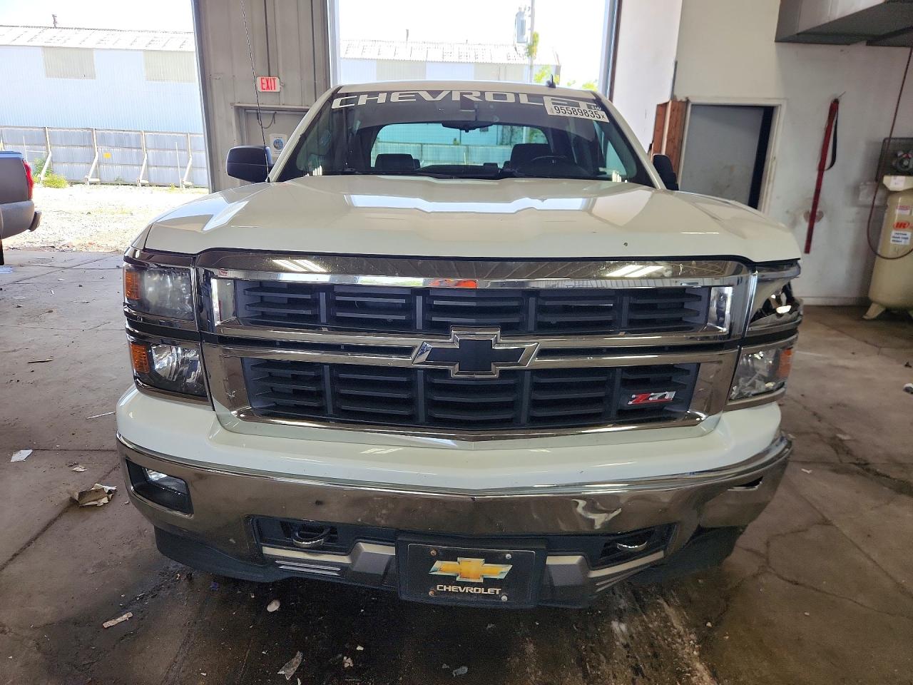 2014 Chevrolet 1500 White vin: 3GCUKREC6EG449897