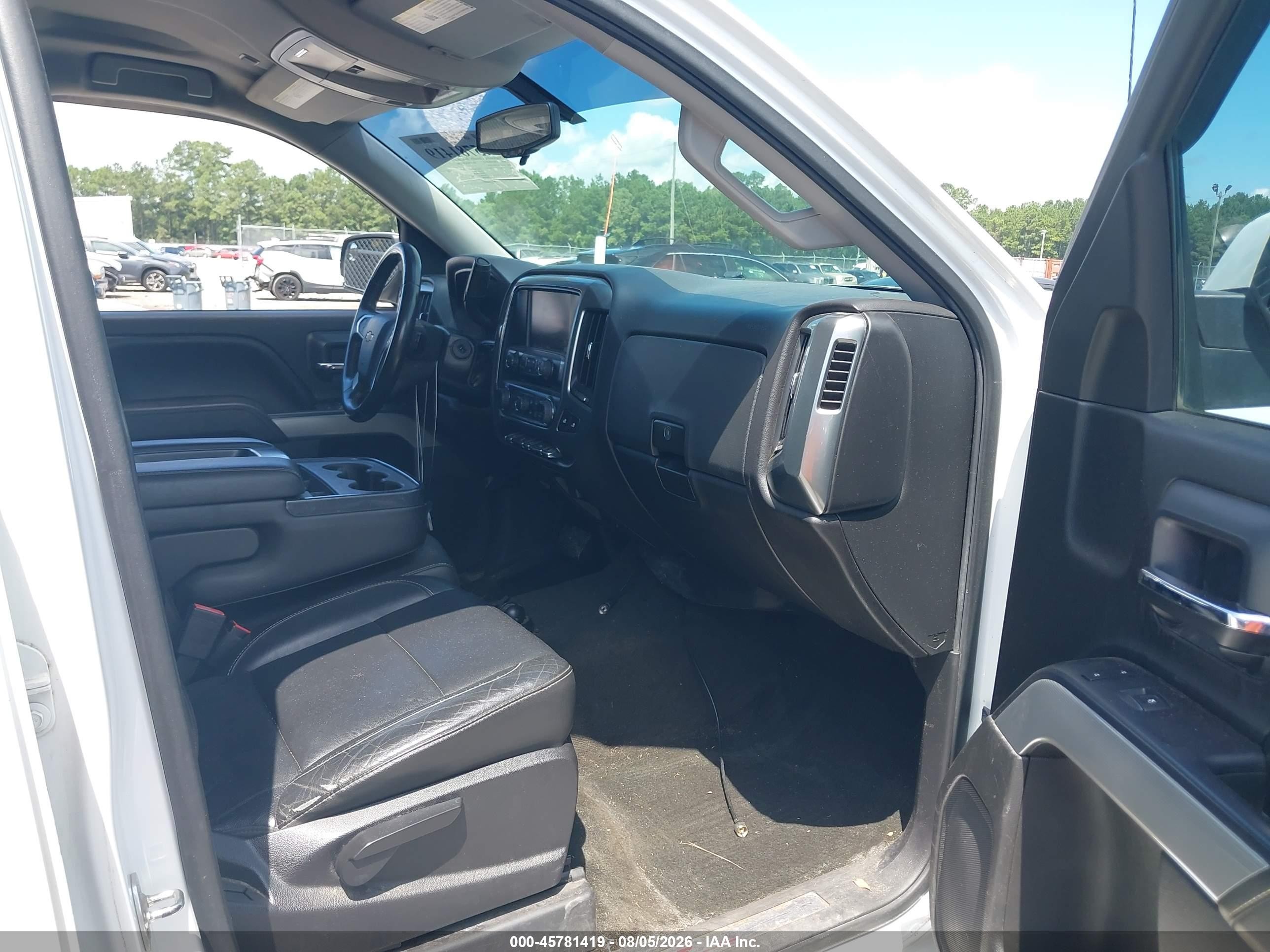 2015 Chevrolet Silverado 1500 Lt White vin: 3GCUKREC6FG342656