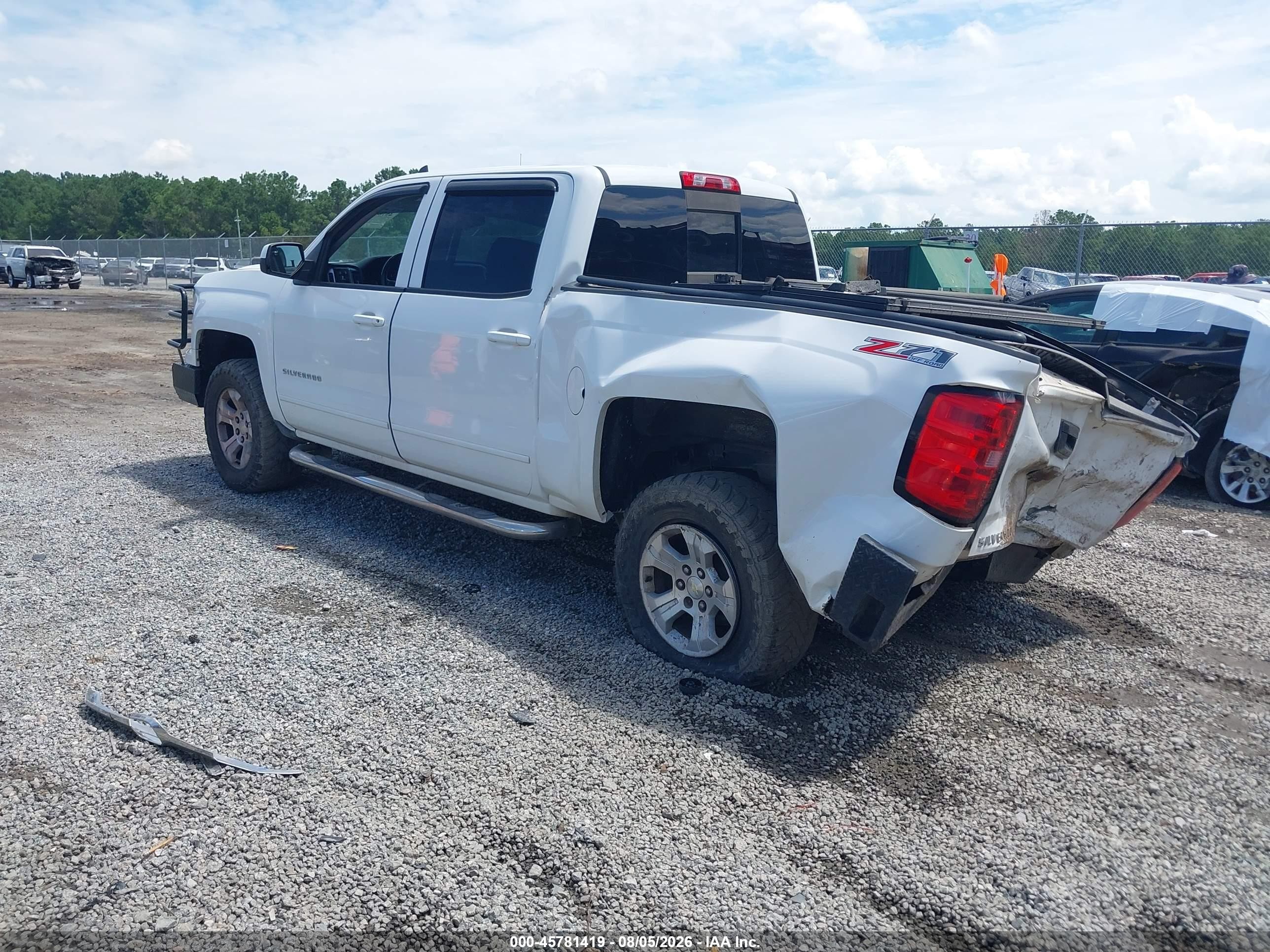 2015 Chevrolet Silverado 1500 Lt White vin: 3GCUKREC6FG342656