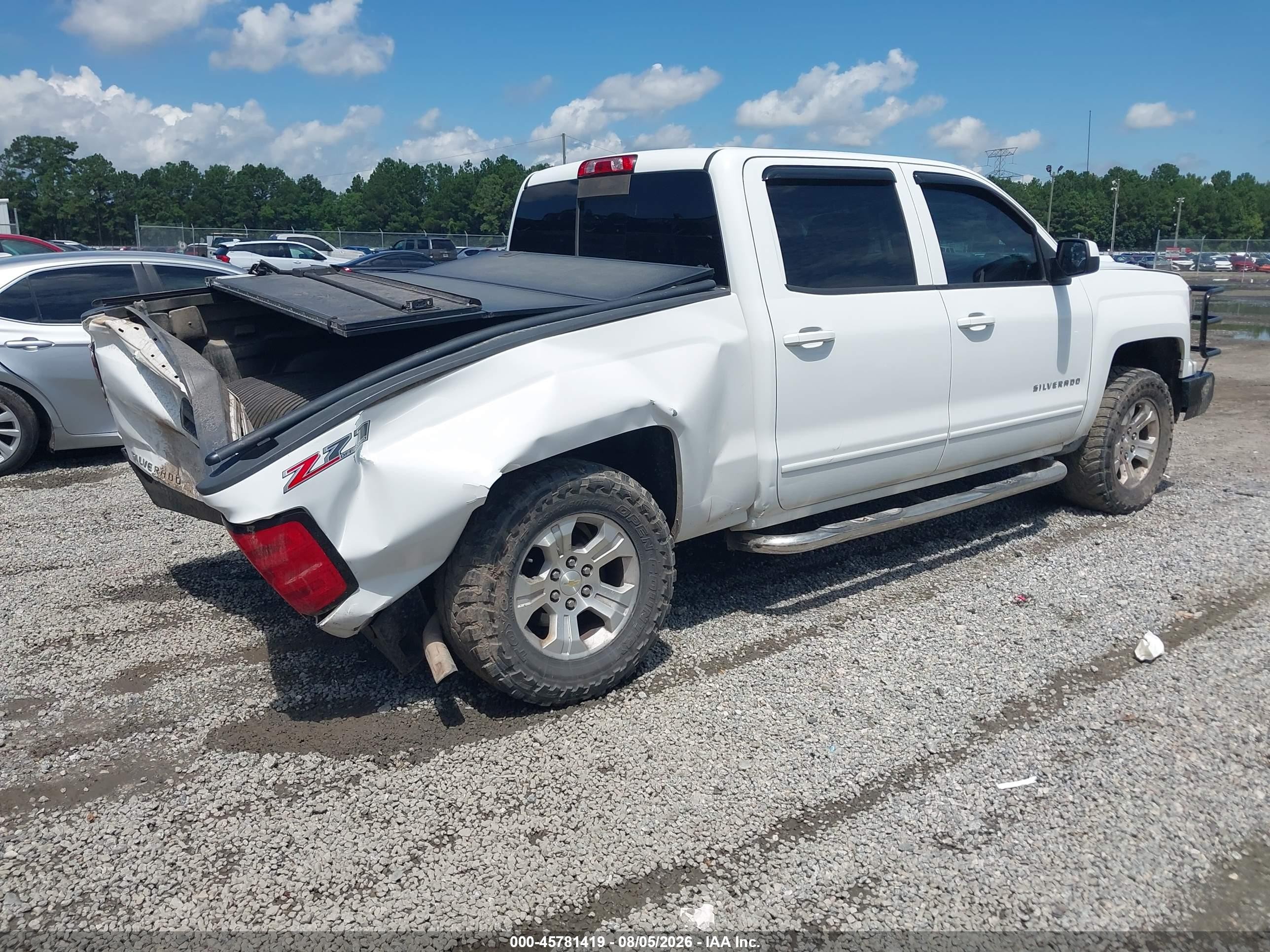 2015 Chevrolet Silverado 1500 Lt White vin: 3GCUKREC6FG342656