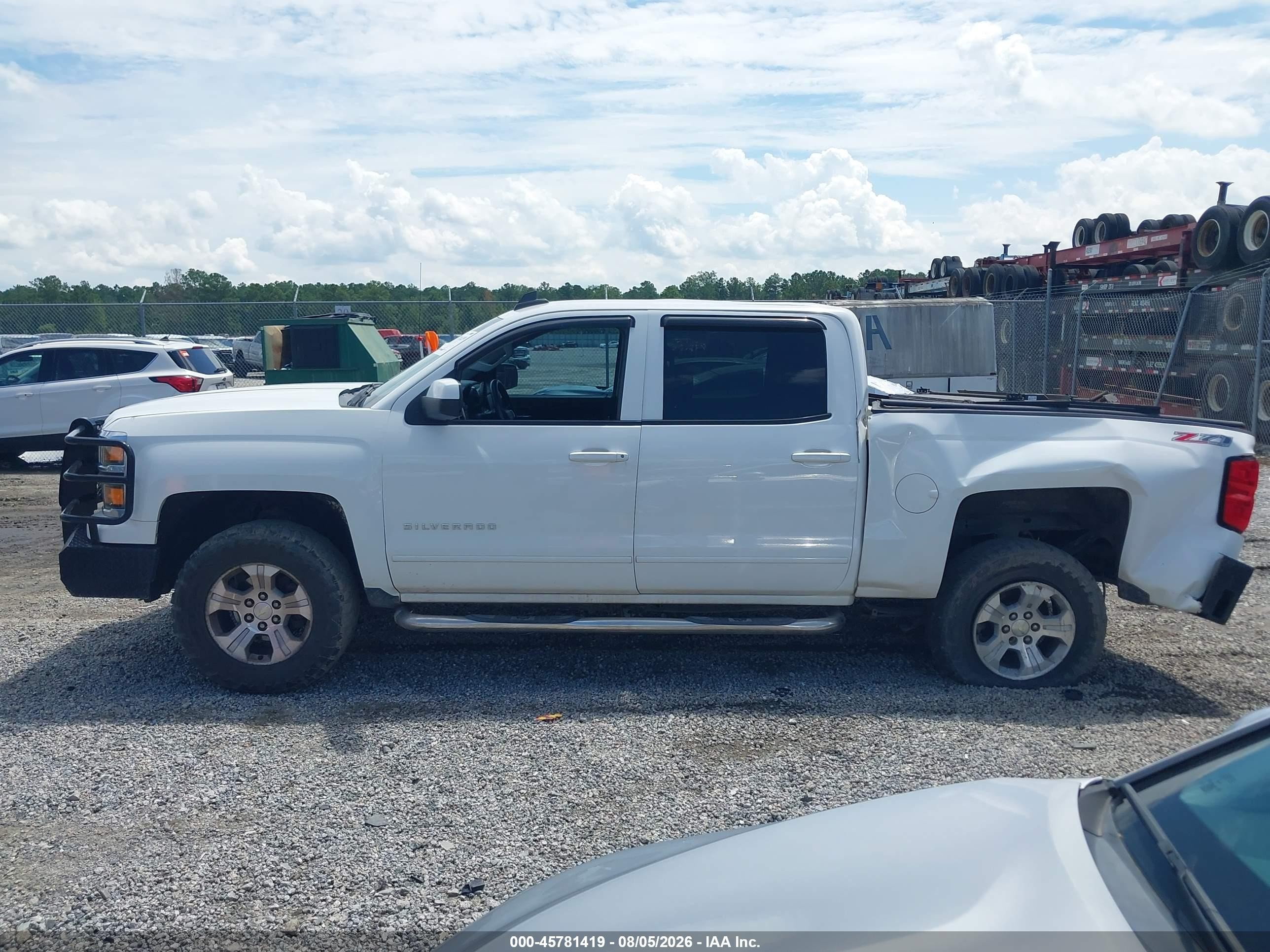 2015 Chevrolet Silverado 1500 Lt White vin: 3GCUKREC6FG342656