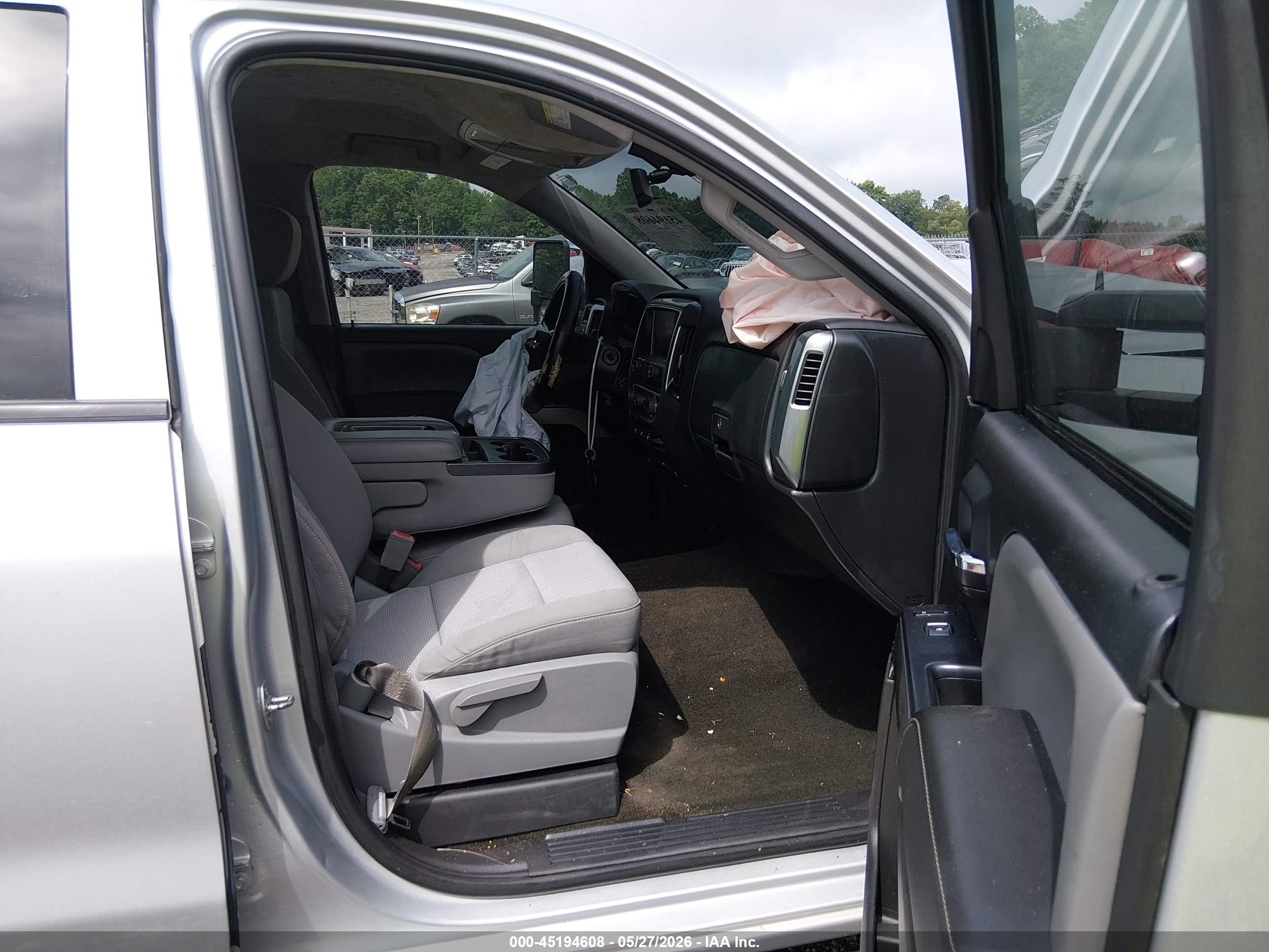 2015 Chevrolet Silverado 1500 1lt Gray vin: 3GCUKREC6FG361823