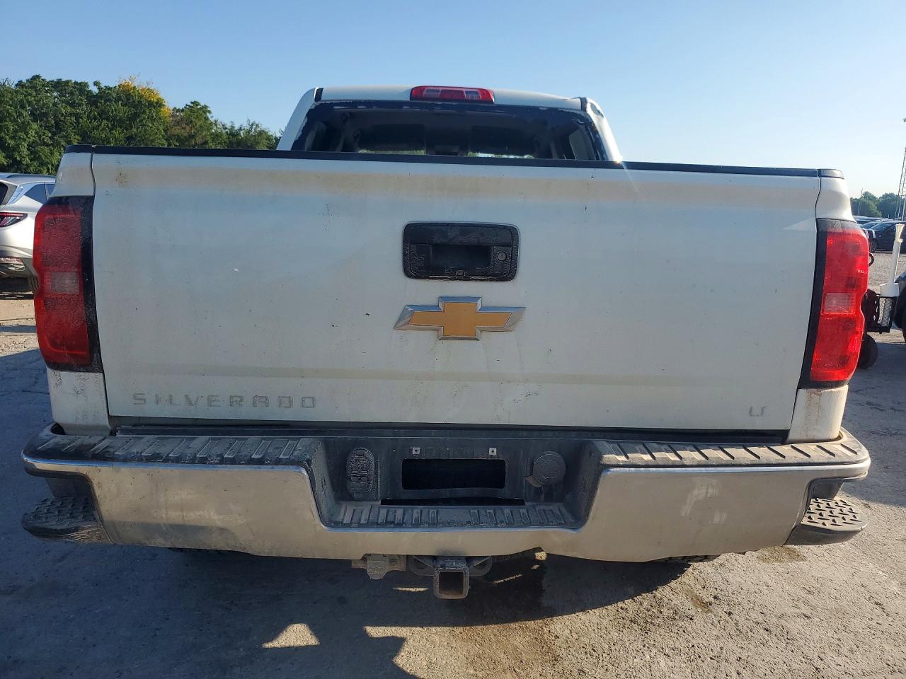2015 Chevrolet 1500 White vin: 3GCUKREC6FG424211