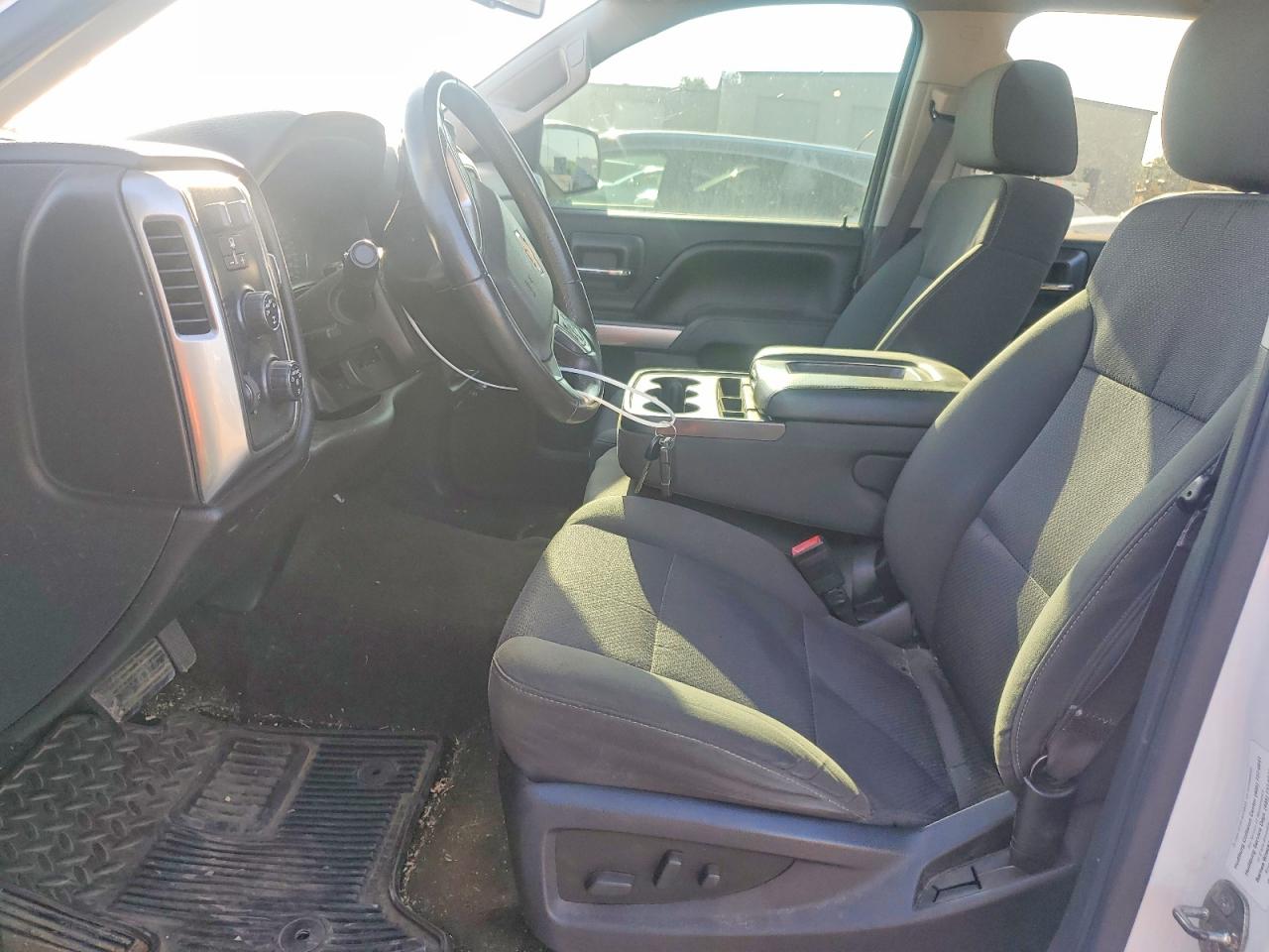 2015 Chevrolet 1500 White vin: 3GCUKREC6FG424211