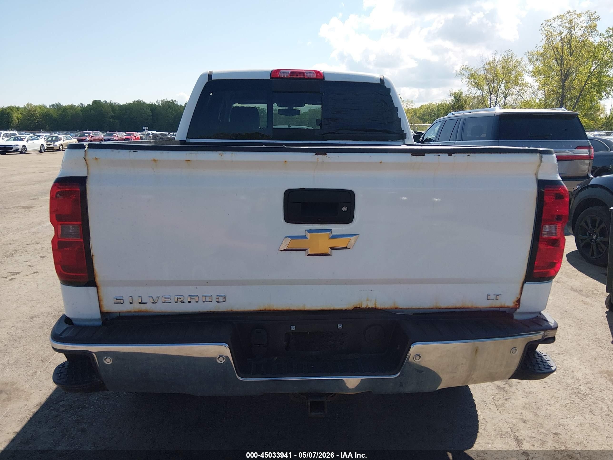 2015 Chevrolet Silverado 1500 1lt Белый vin: 3GCUKREC6FG469407