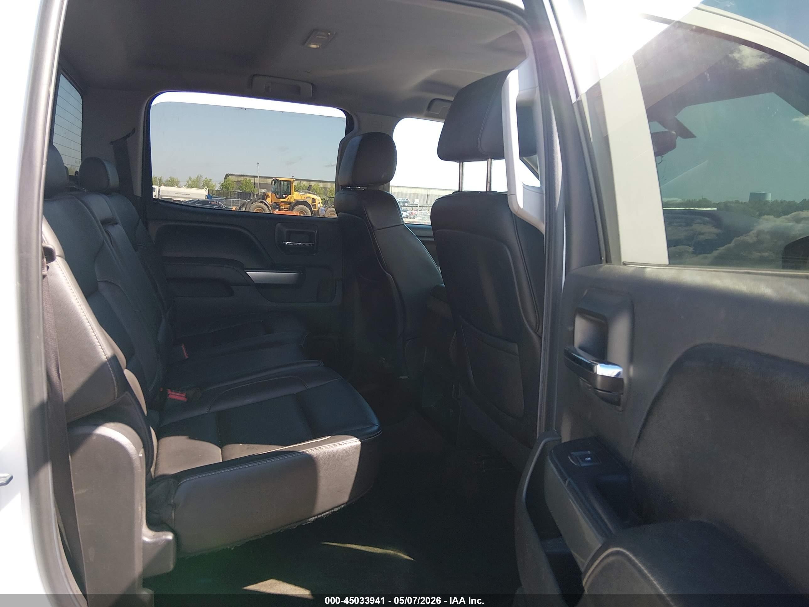 2015 Chevrolet Silverado 1500 1lt Белый vin: 3GCUKREC6FG469407