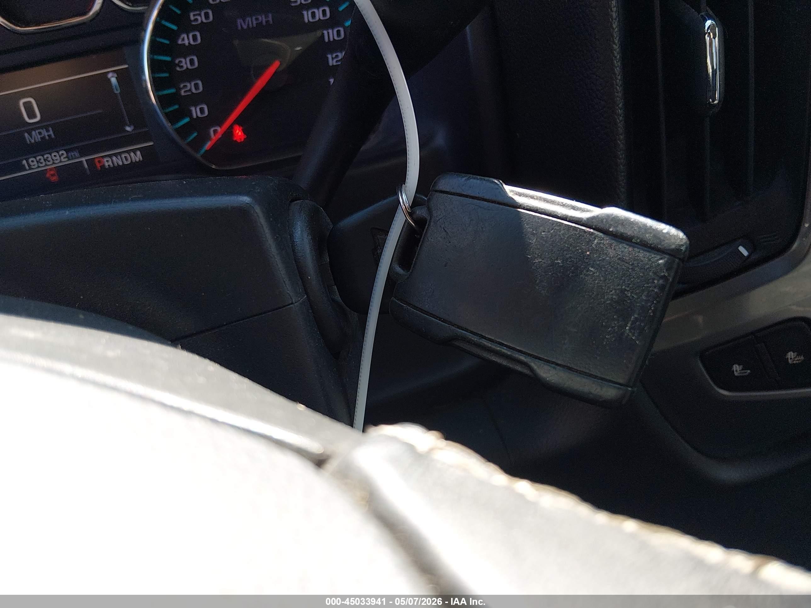 2015 Chevrolet Silverado 1500 1lt Белый vin: 3GCUKREC6FG469407
