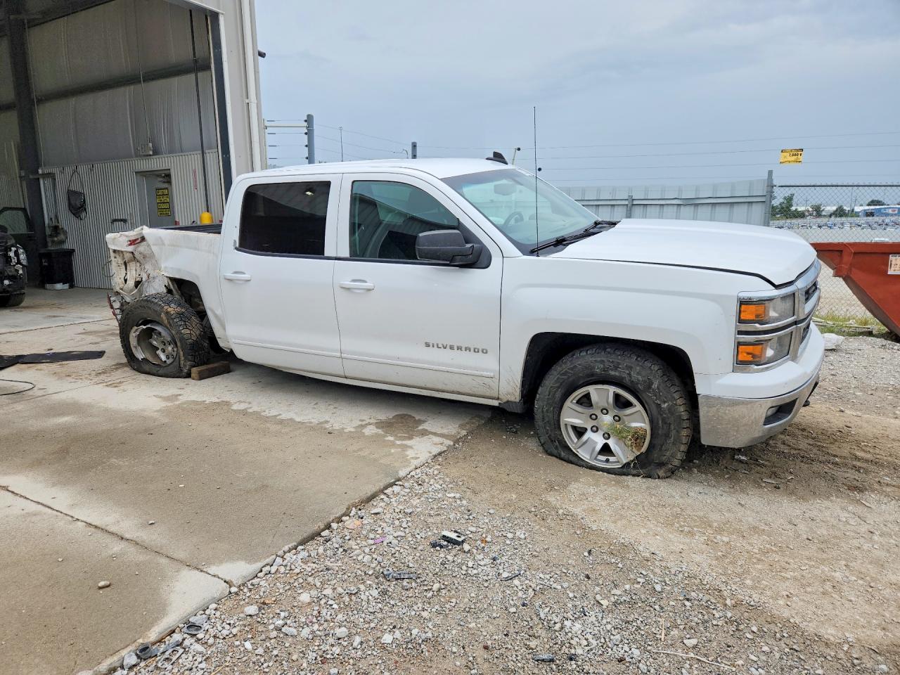 2015 Chevrolet Silverado K1500 Lt White vin: 3GCUKREC6FG486739