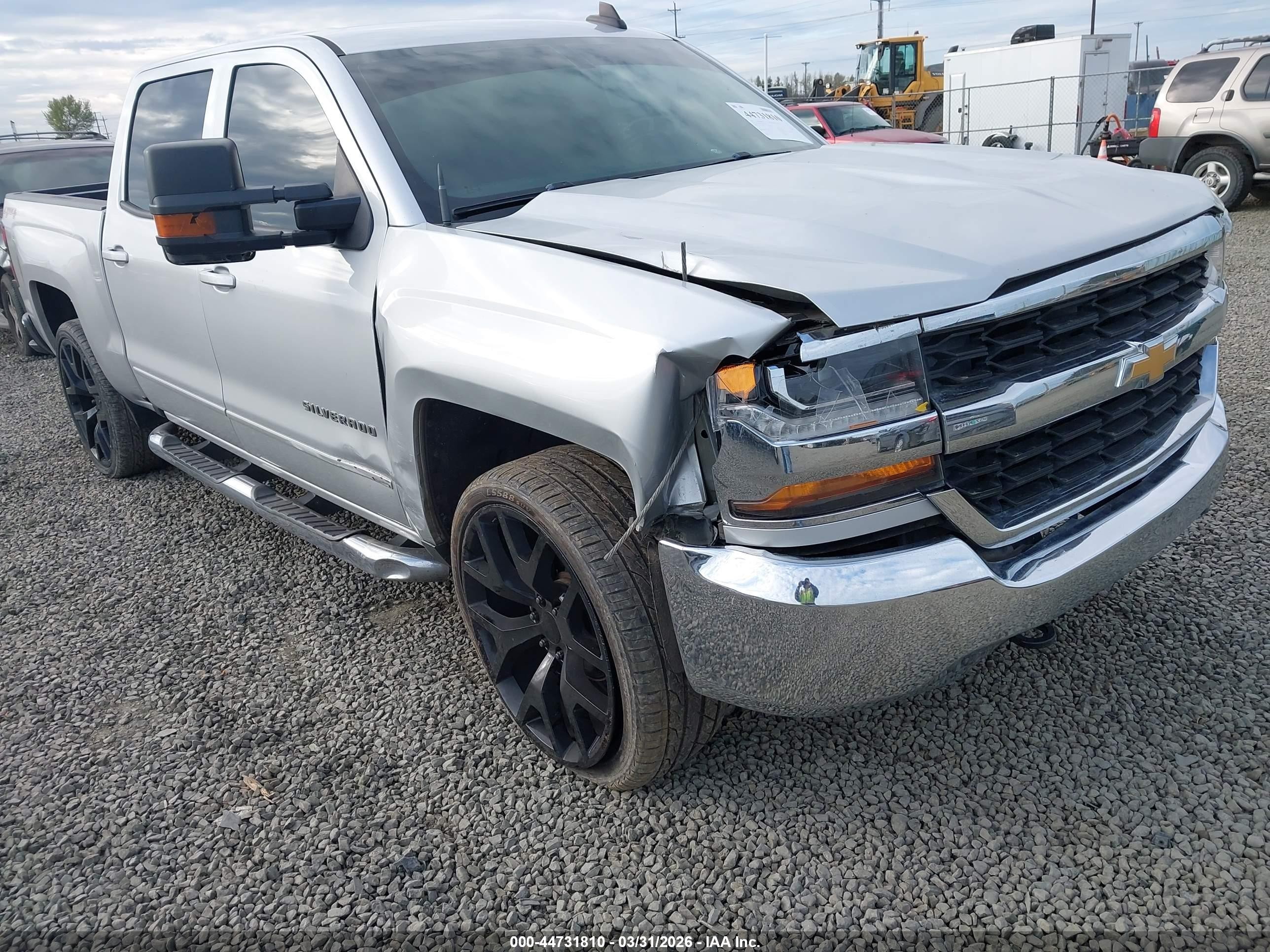 2016 Chevrolet Silverado 1500 1lt Серебряный vin: 3GCUKREC6GG309027