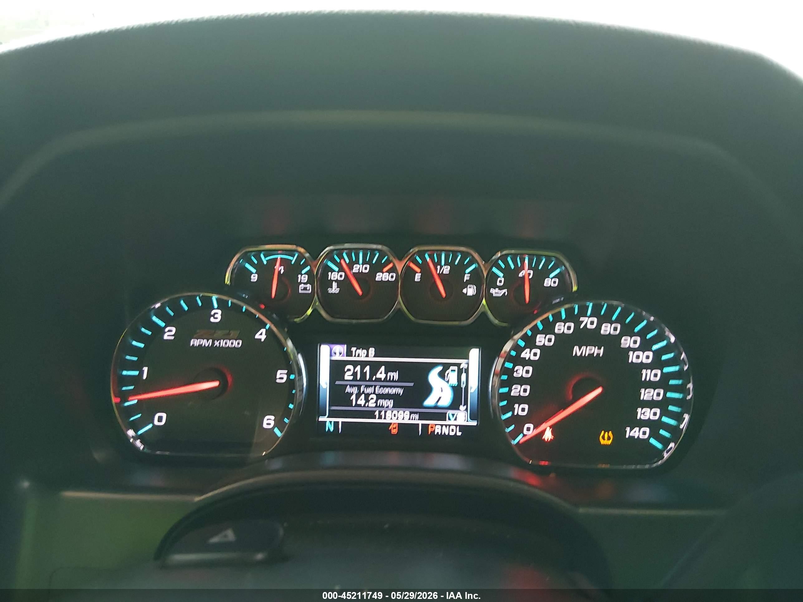 2018 Chevrolet Silverado 1500 2lt Серый vin: 3GCUKREC6JG212076