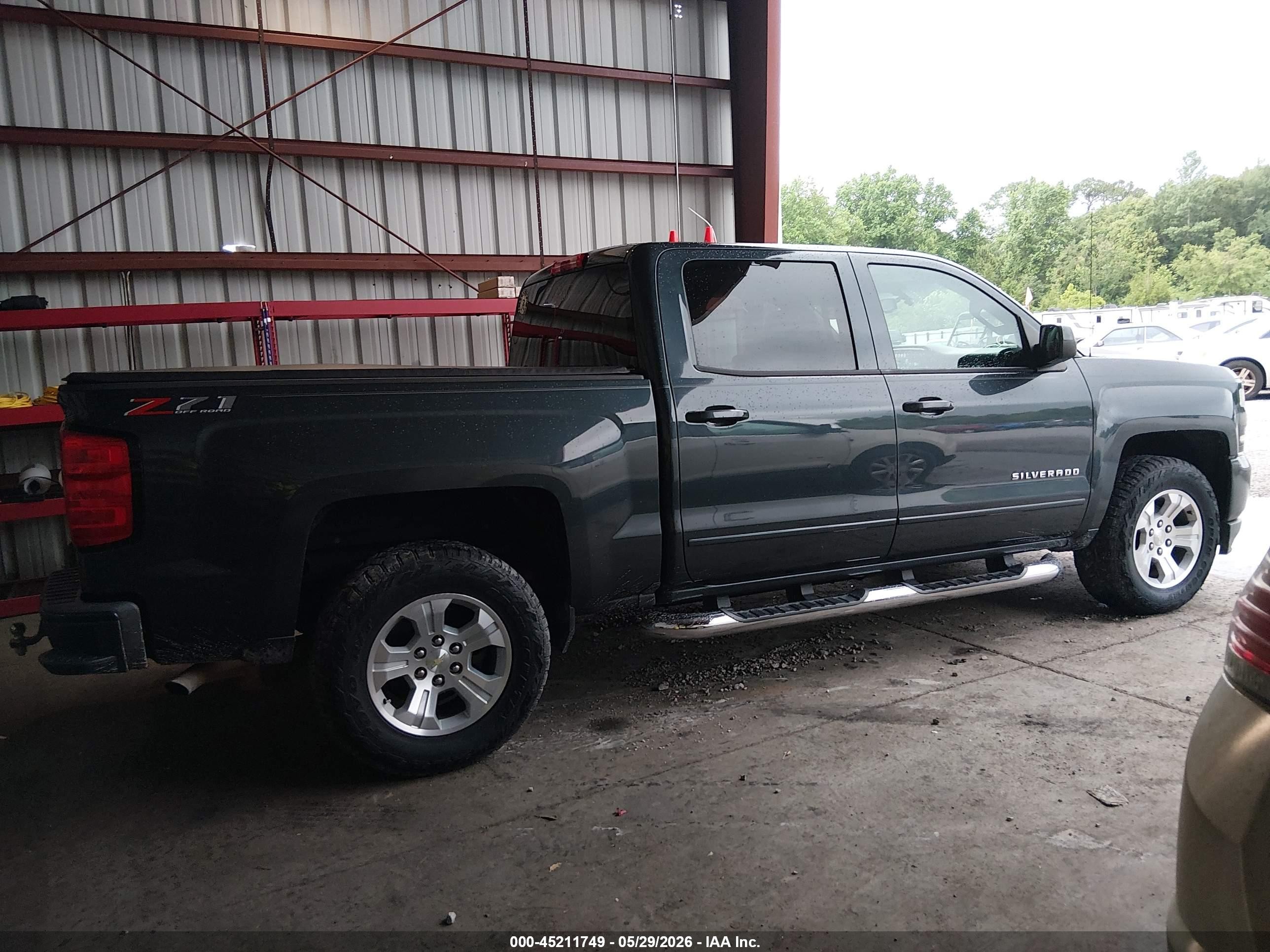 2018 Chevrolet Silverado 1500 2lt Серый vin: 3GCUKREC6JG212076