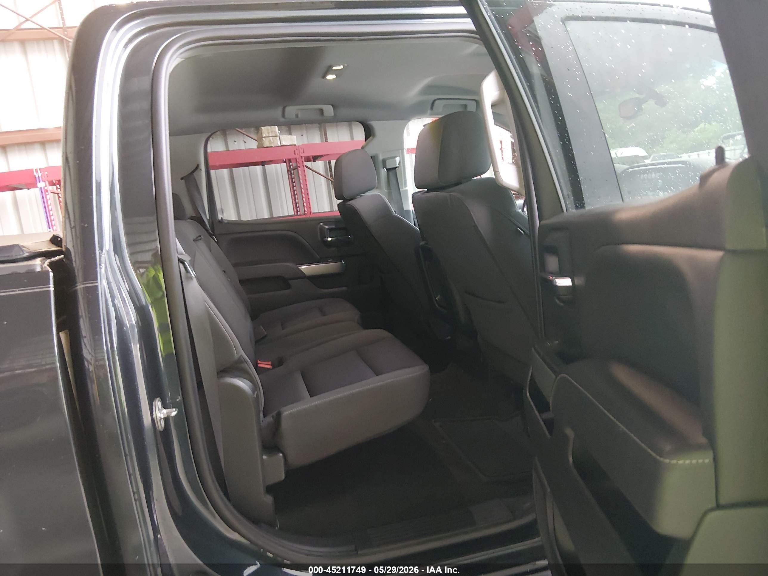 2018 Chevrolet Silverado 1500 2lt Серый vin: 3GCUKREC6JG212076