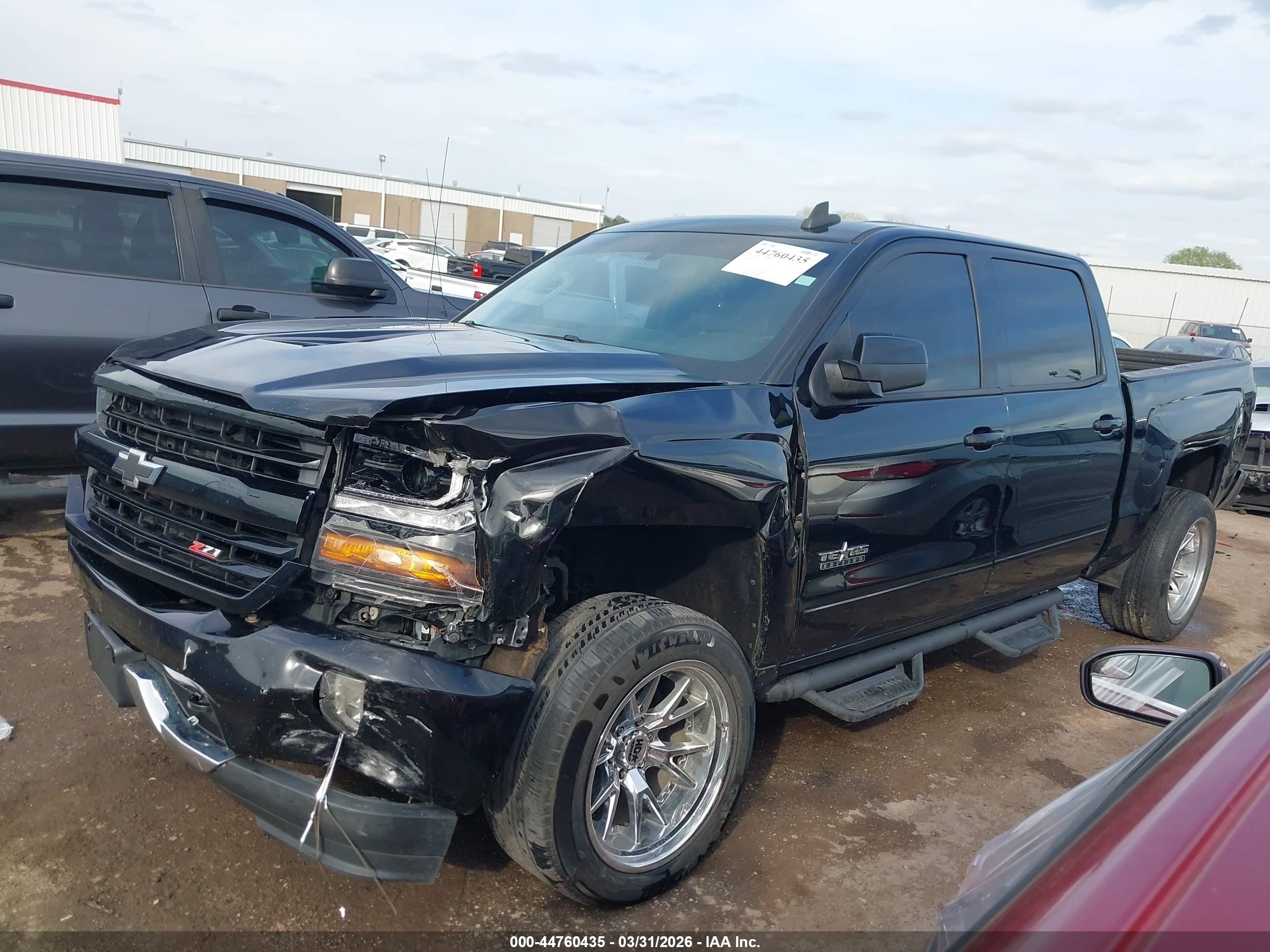 2018 Chevrolet Silverado 1500 2lt Черный vin: 3GCUKREC6JG501426