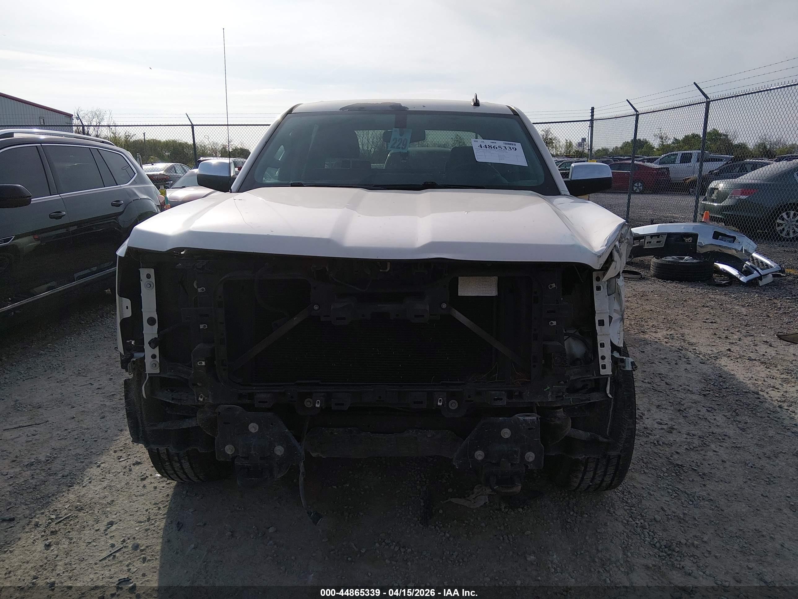2014 Chevrolet Silverado 1500 1lt Cream vin: 3GCUKREC7EG127480