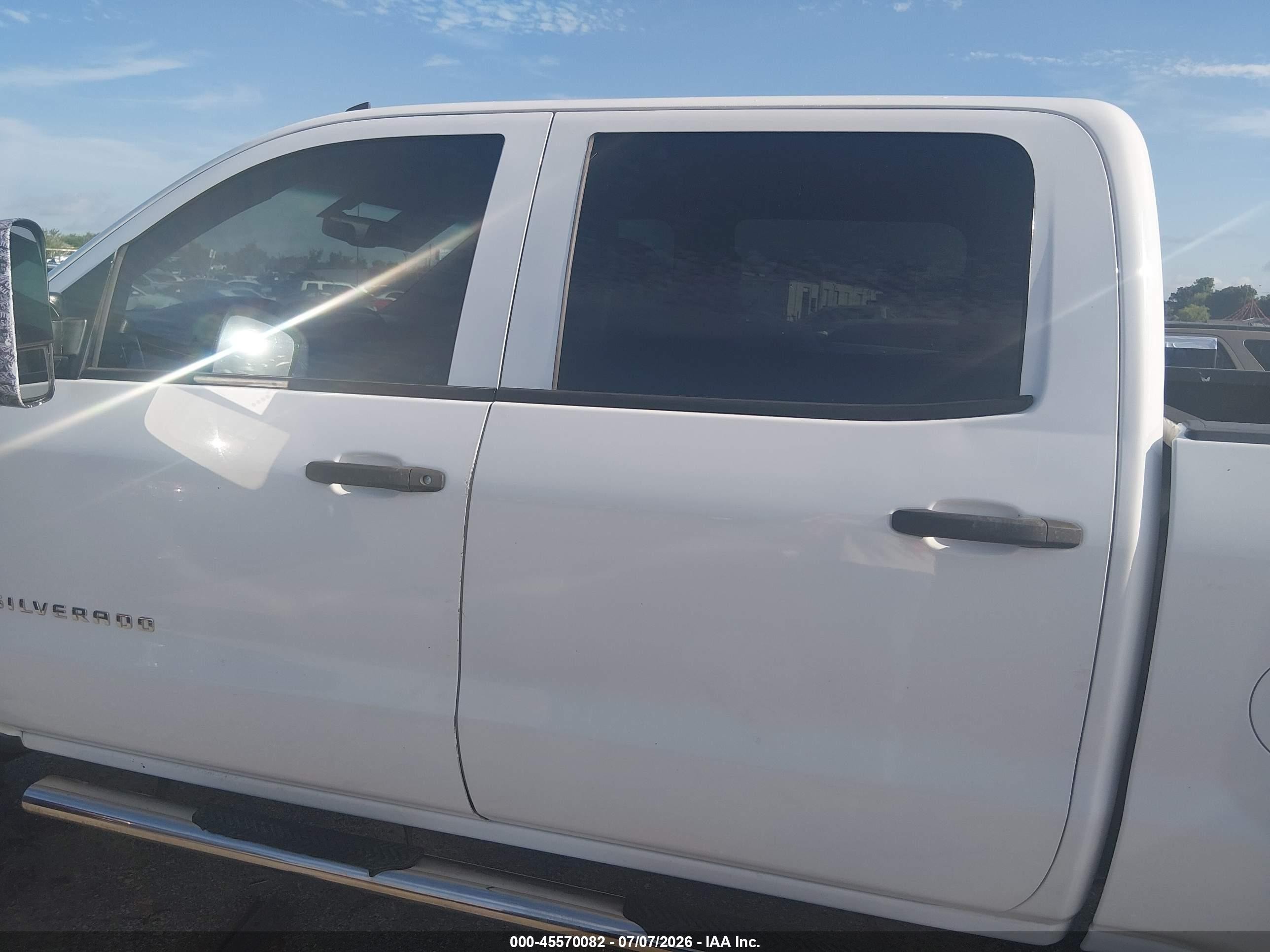 2014 Chevrolet Silverado 1500 Lt Gray vin: 3GCUKREC7EG523568