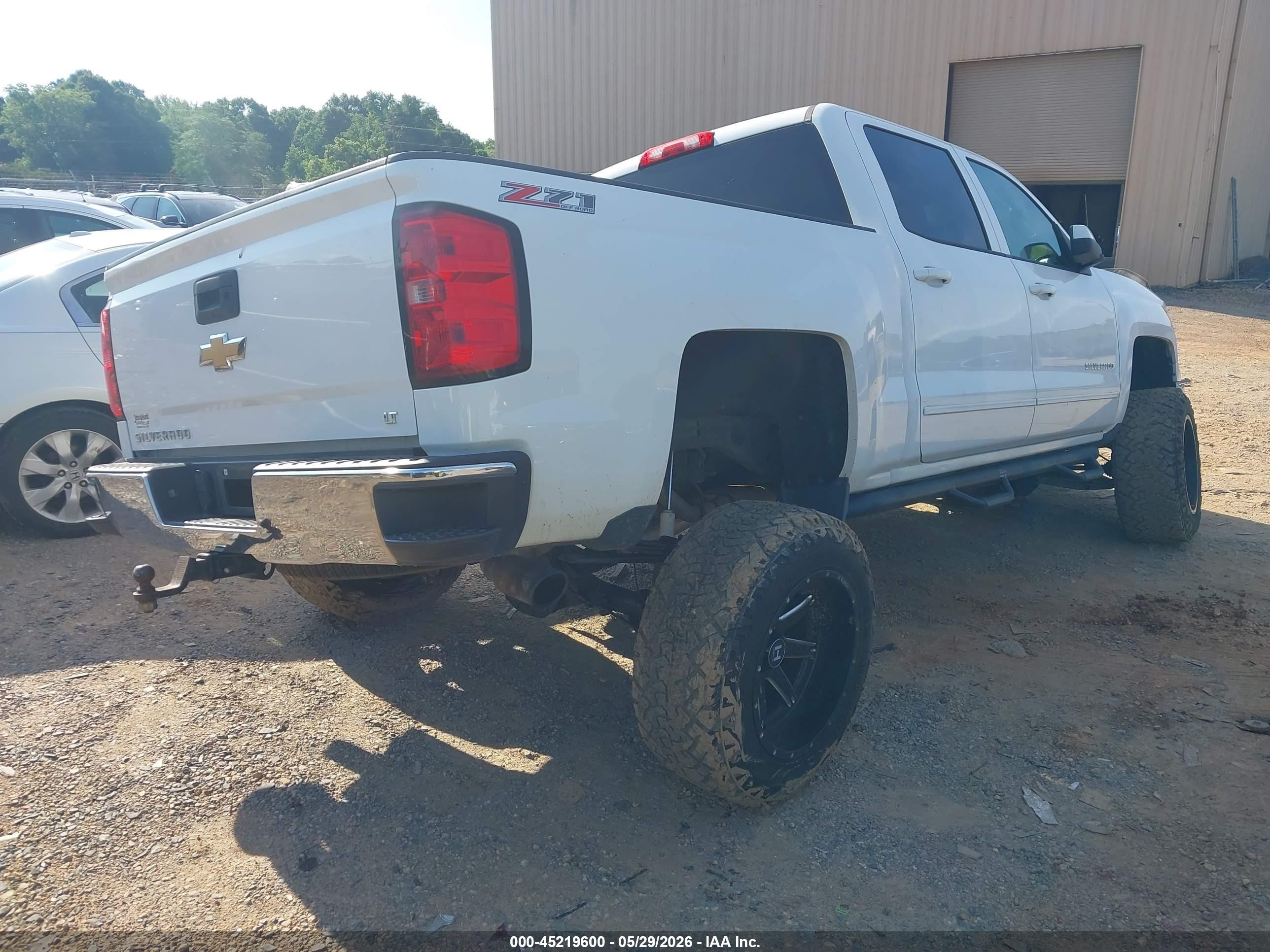 2015 Chevrolet Silverado 1500 2lt White vin: 3GCUKREC7FG105965