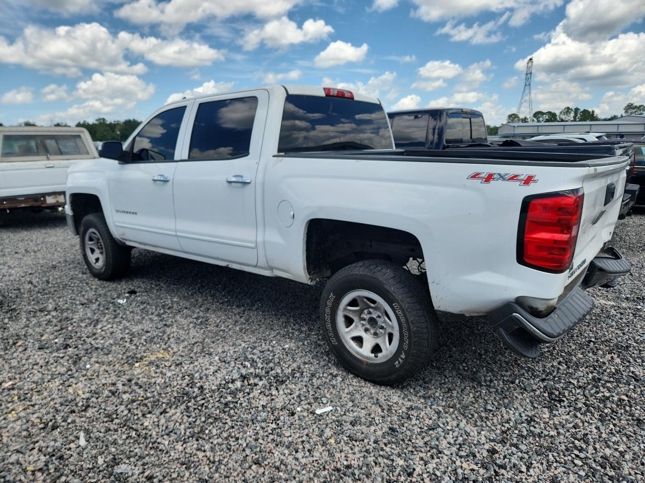 2015 Chevrolet Silverado K1500 Lt White vin: 3GCUKREC7FG108851