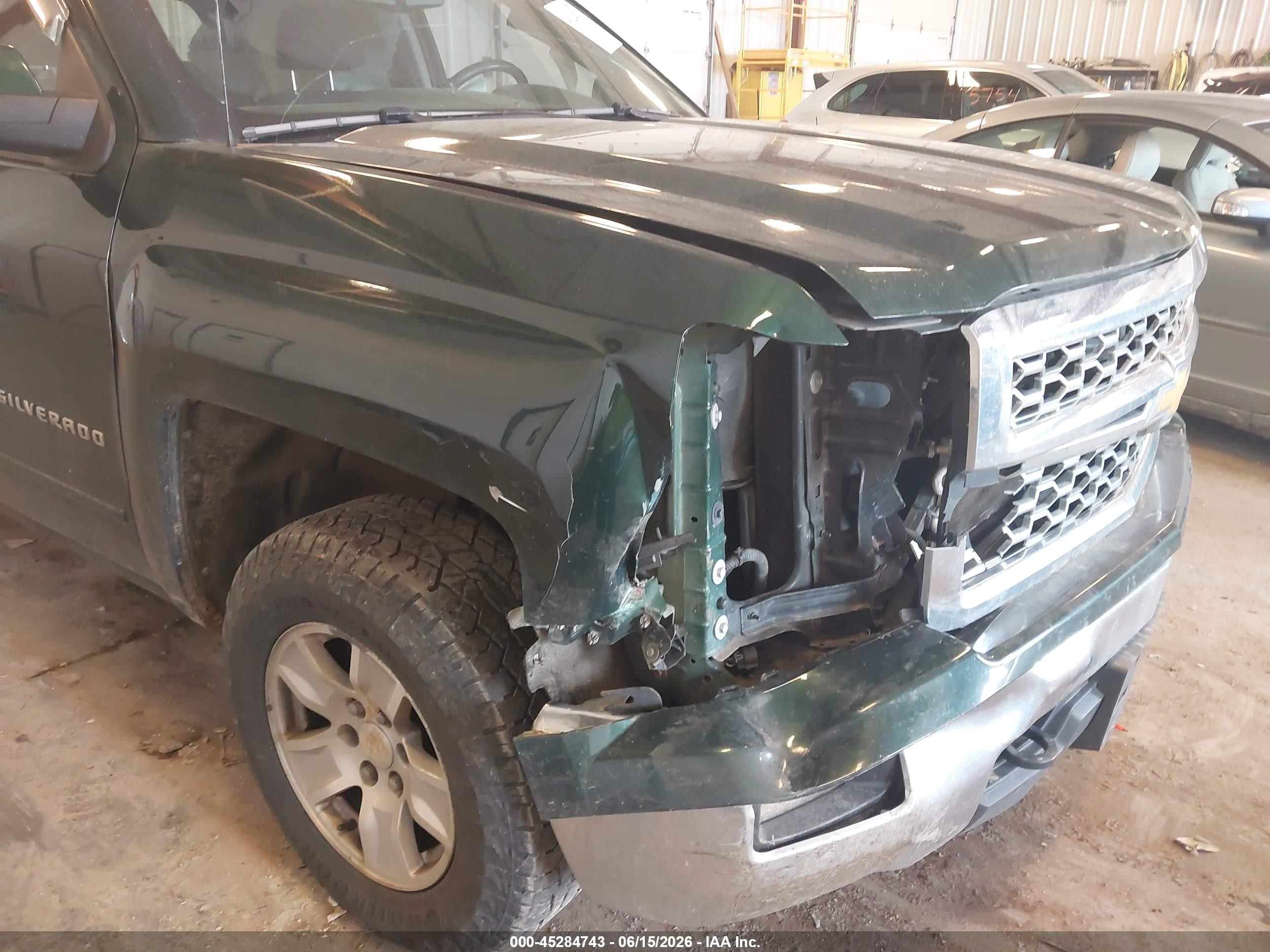 2015 Chevrolet Silverado 1500 1lt Green vin: 3GCUKREC7FG220520