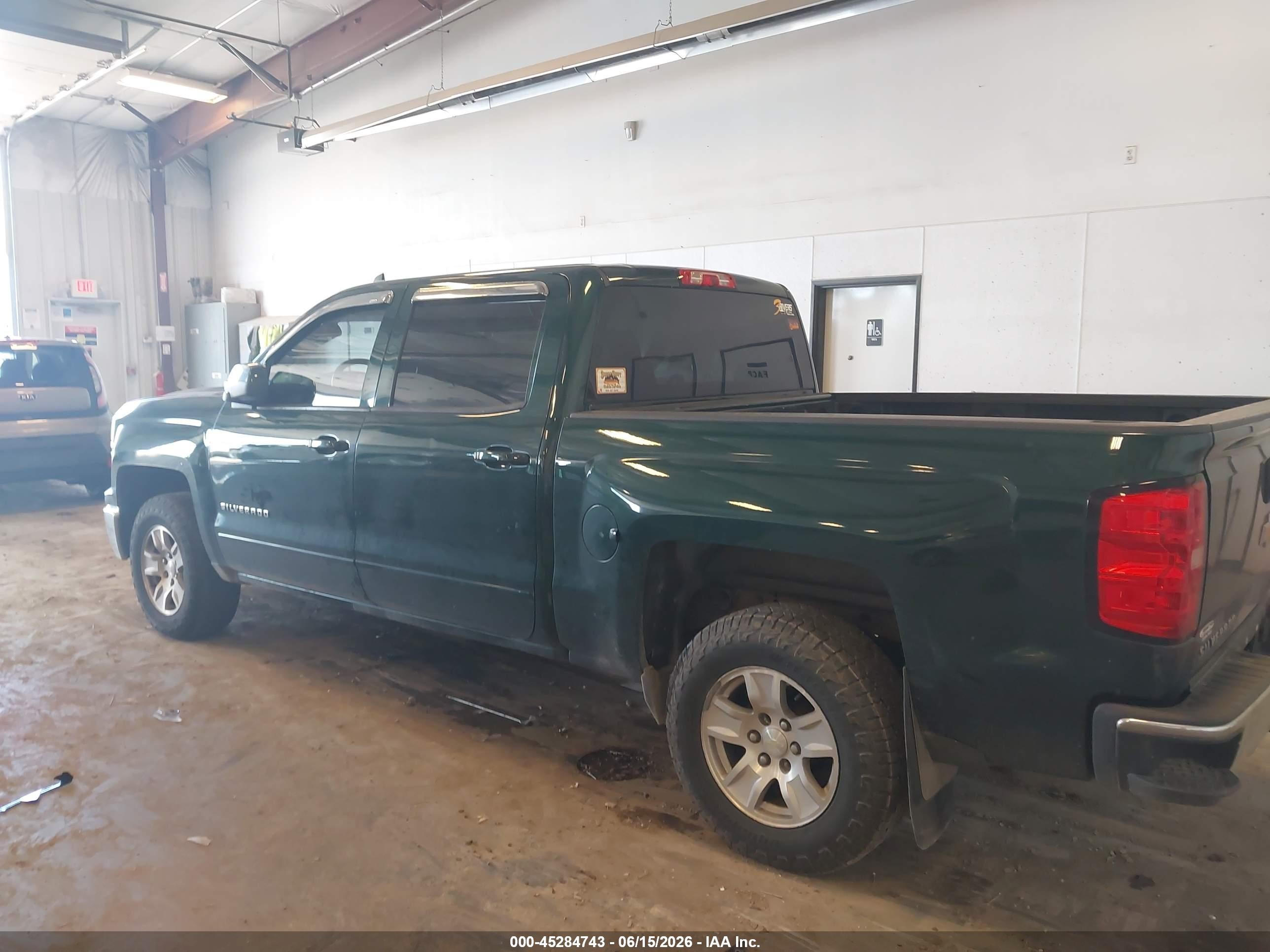 2015 Chevrolet Silverado 1500 1lt Green vin: 3GCUKREC7FG220520