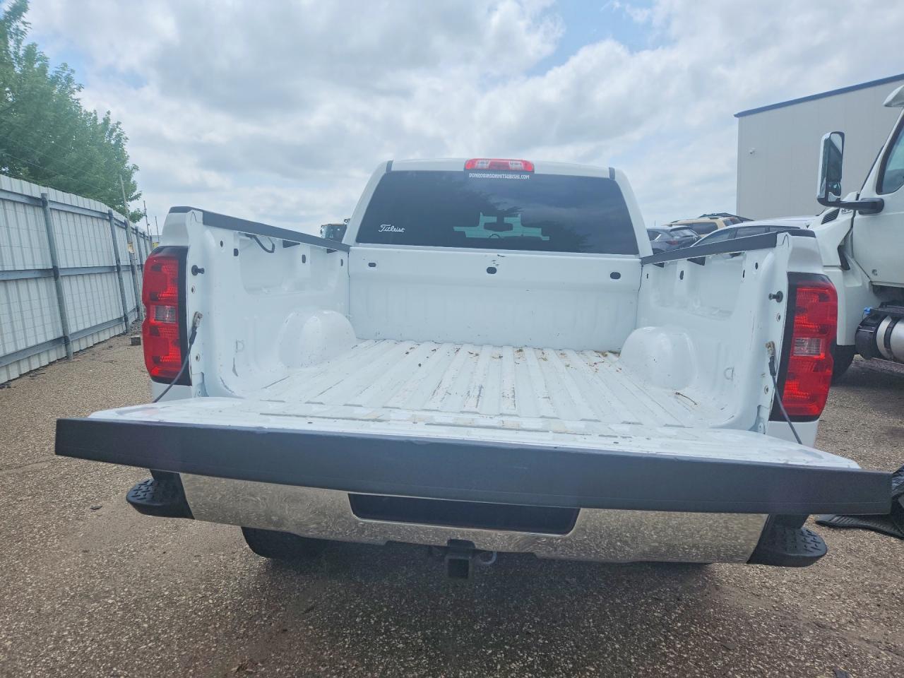 2015 Chevrolet Silverado K1500 Lt Белый vin: 3GCUKREC7FG272794
