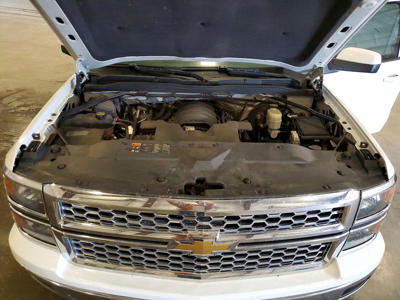 2015 Chevrolet Silverado K1500 Lt Белый vin: 3GCUKREC7FG272794