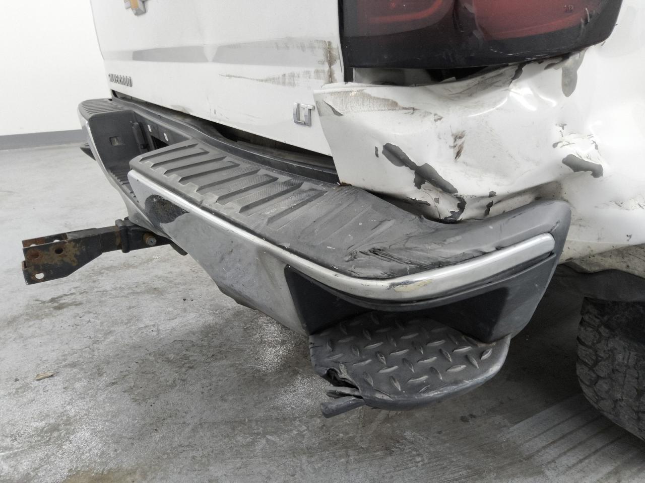 2015 Chevrolet Silverado K1500 Lt White vin: 3GCUKREC7FG519294 Damage: Rear Metal Bumper Chrome, Broken, Replacement Required